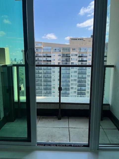 310 Tweedsmuir Avenue, #2203