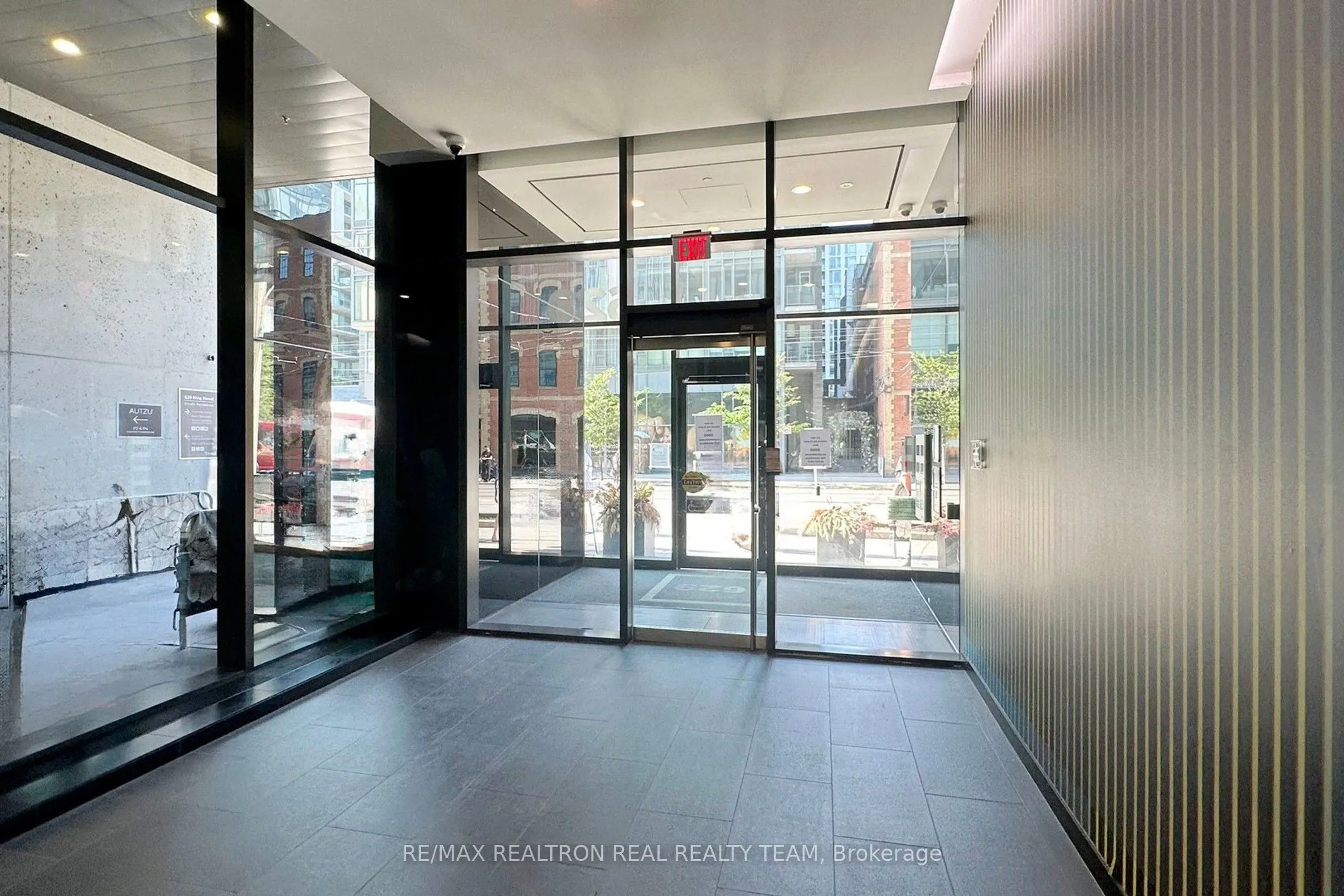 629 King Street W, ##1316