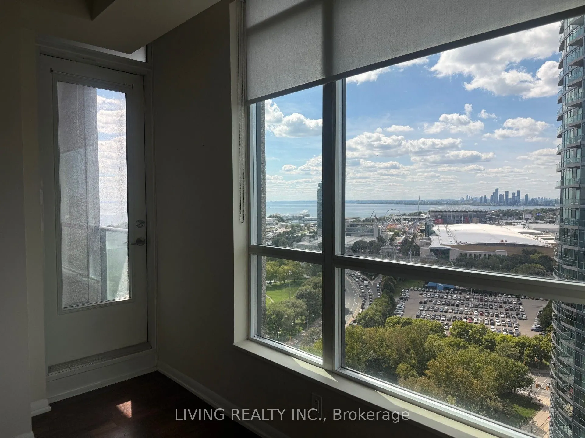 215 Fort York Boulevard, #2509
