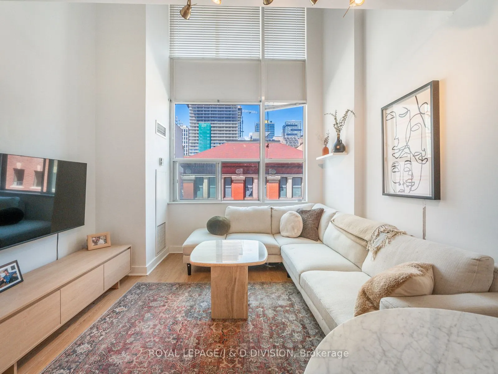 77 Lombard Street, #308