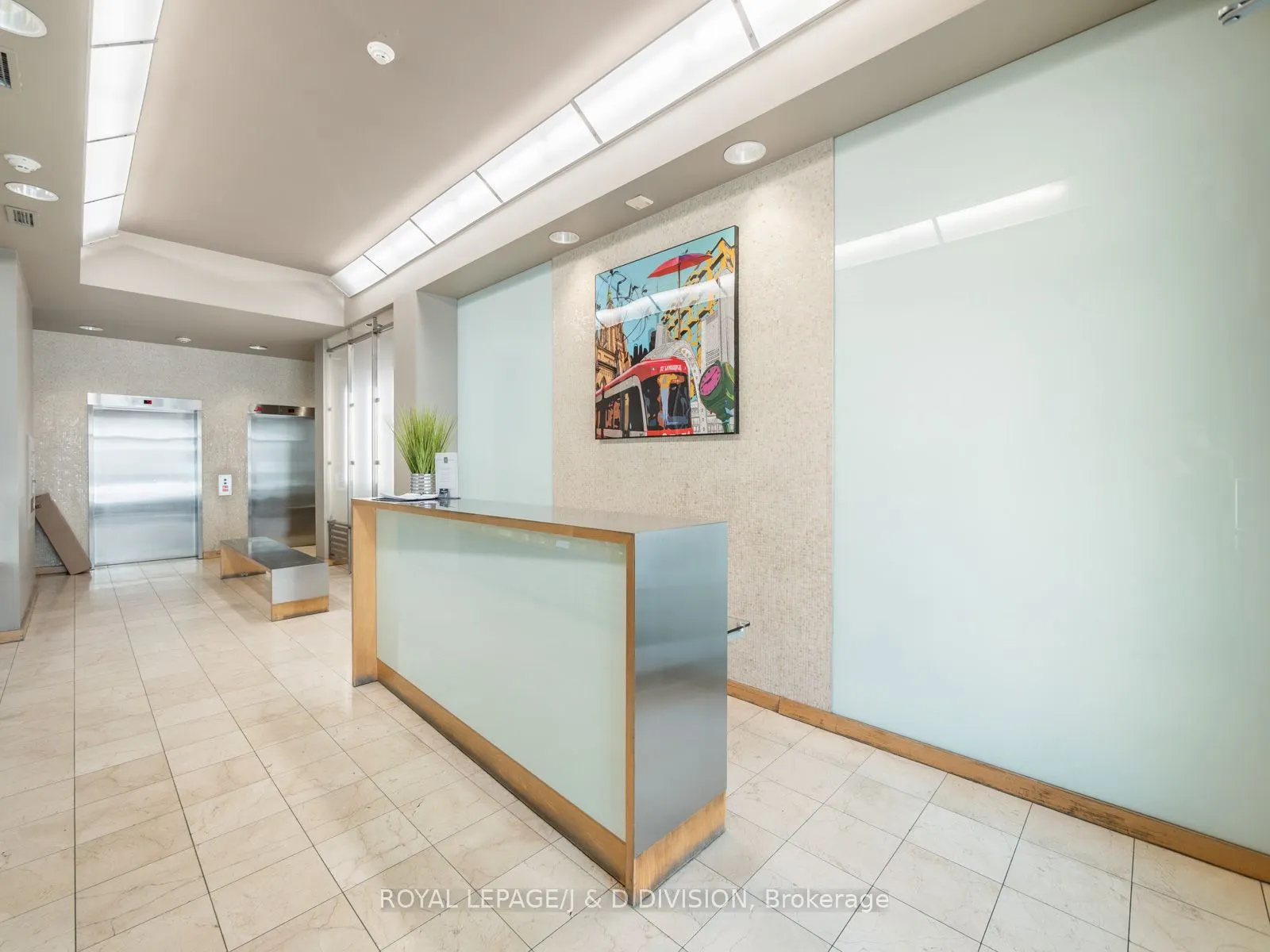 77 Lombard Street, #308