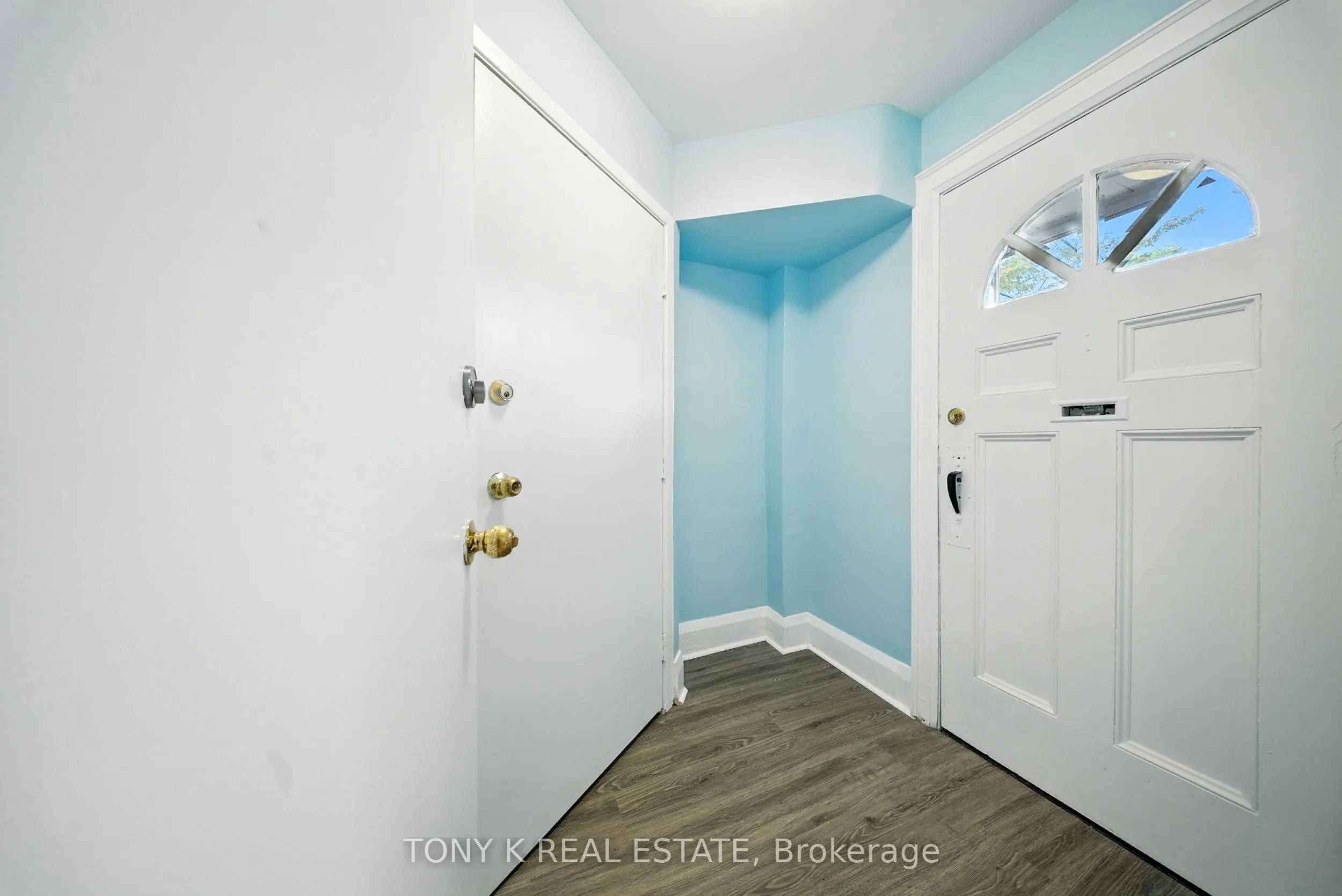 169 Lawrence Avenue W, #Main