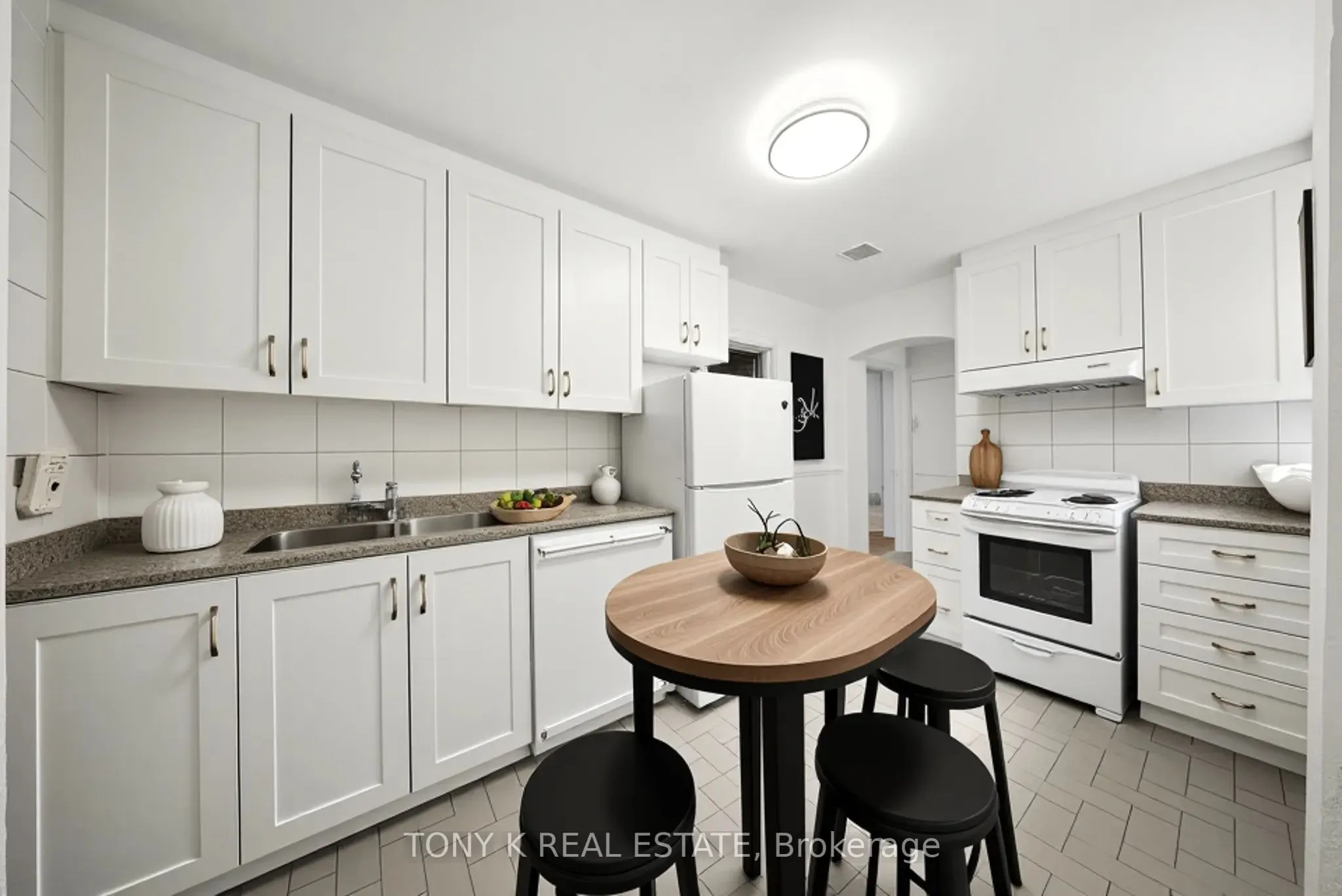 169 Lawrence Avenue W, #Main