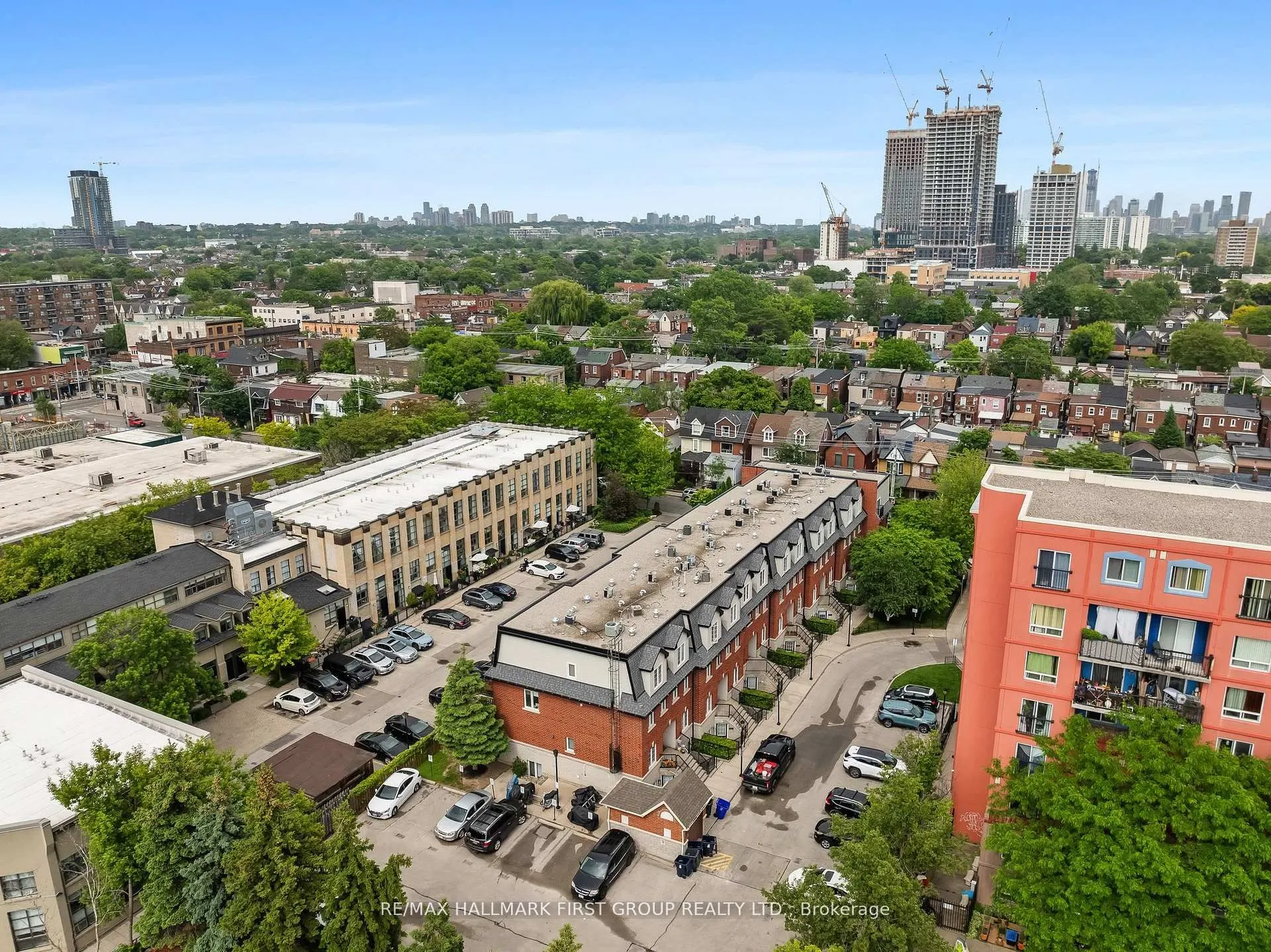262 St. Helens Avenue, #102