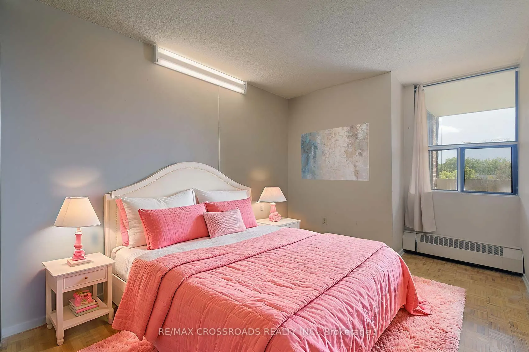 25 Sunrise Avenue, #210