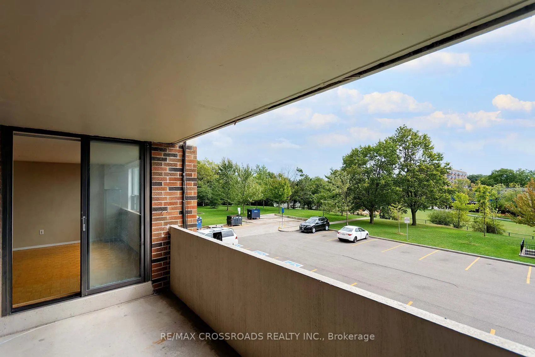 25 Sunrise Avenue, #210