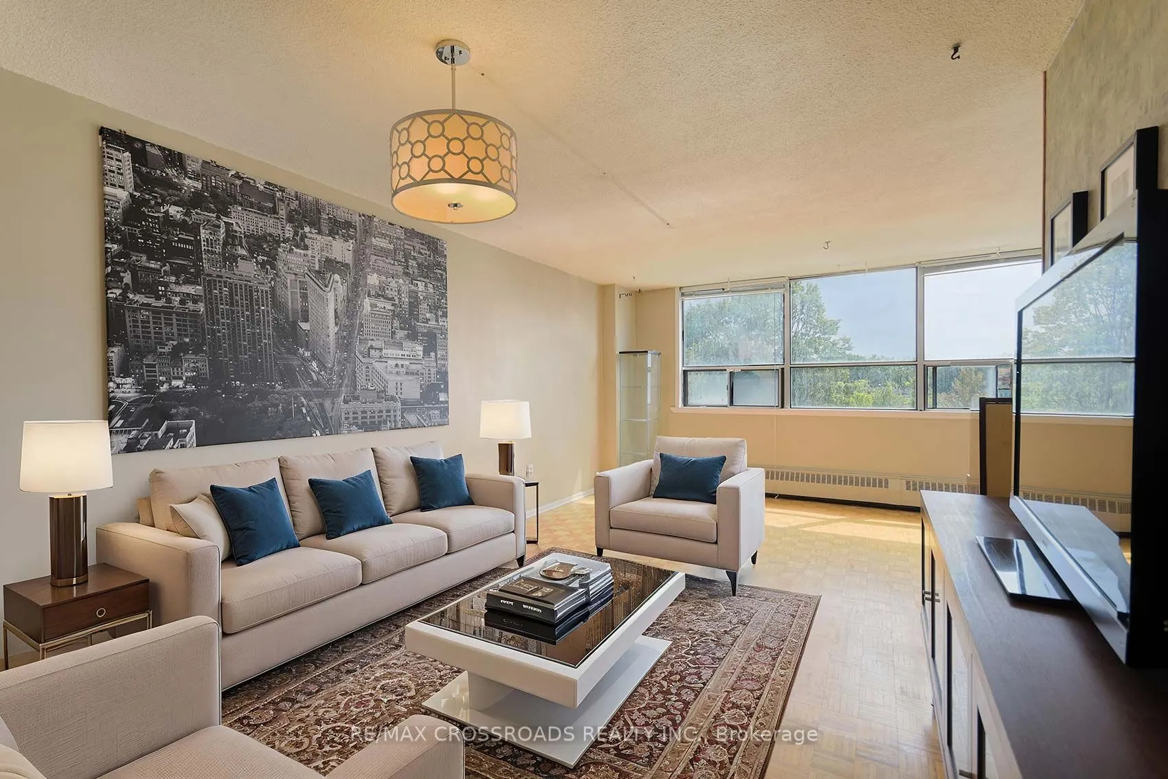 25 Sunrise Avenue, #210