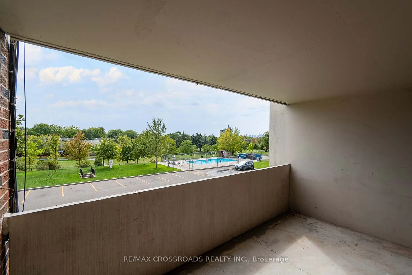 25 Sunrise Avenue, #210