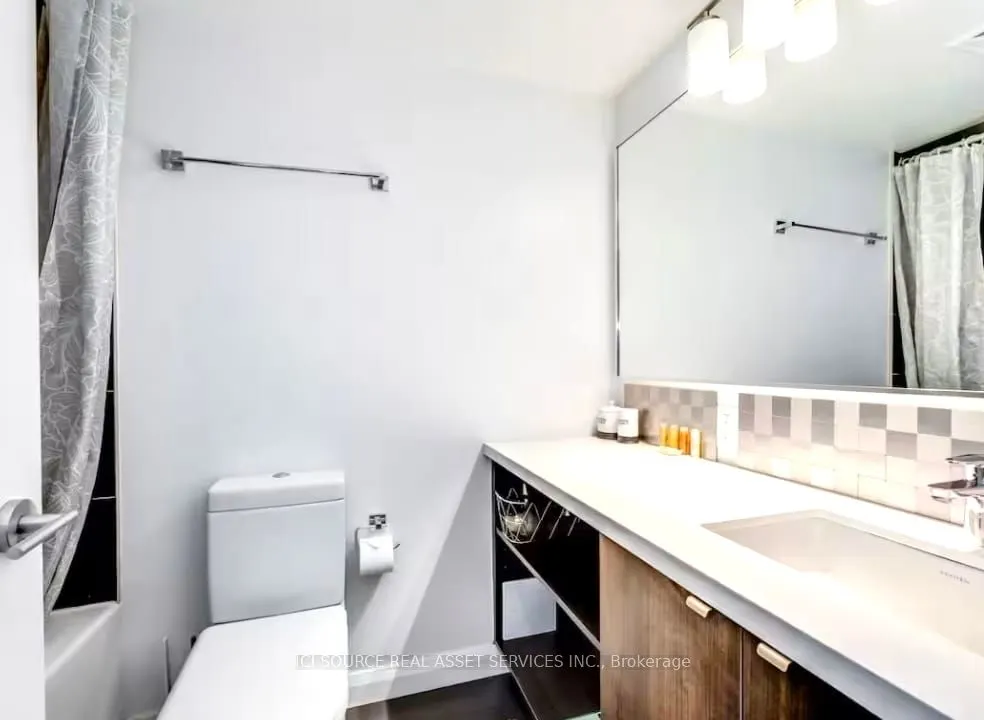 155 Yorkville Avenue, #2917