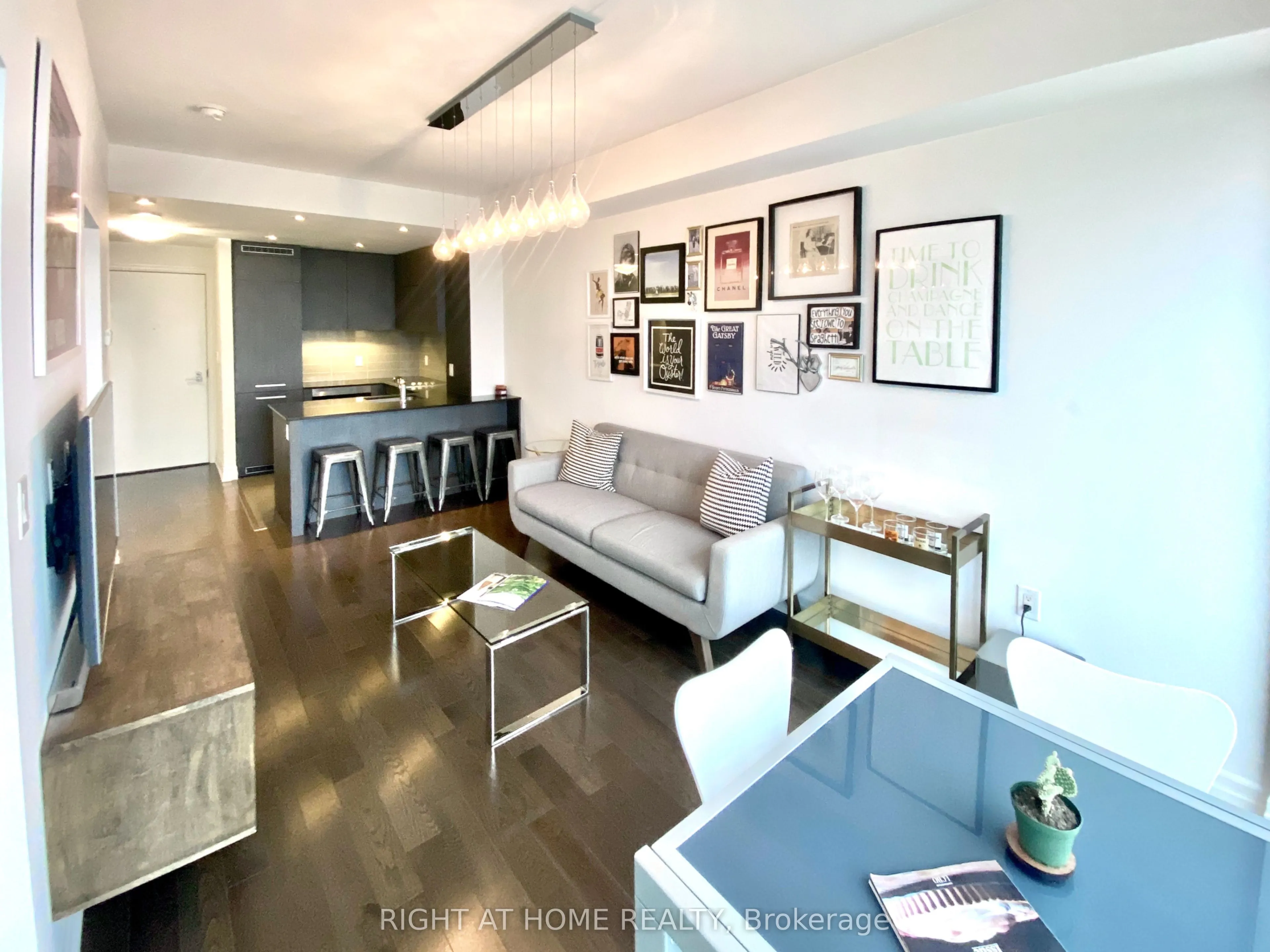 8 The Esplanade, #3609