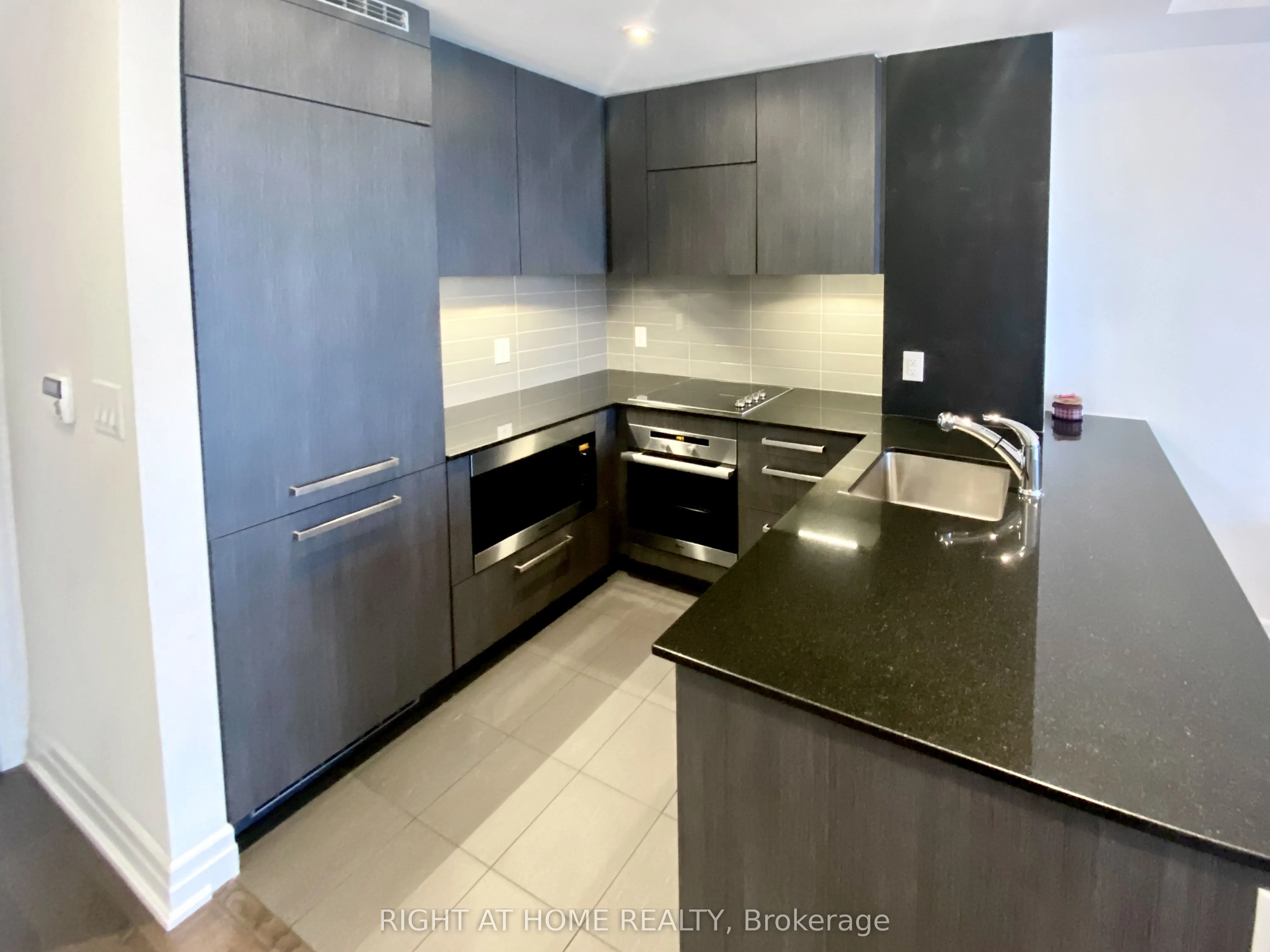 8 The Esplanade, #3609