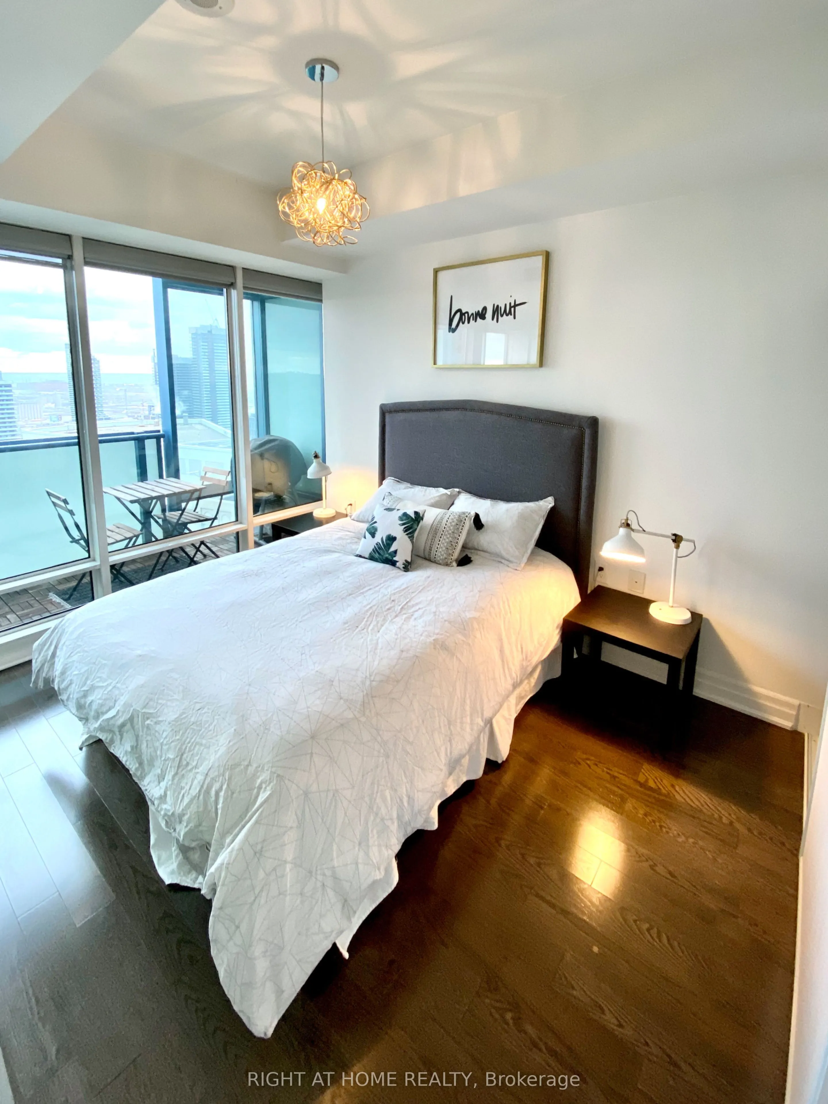 8 The Esplanade, #3609