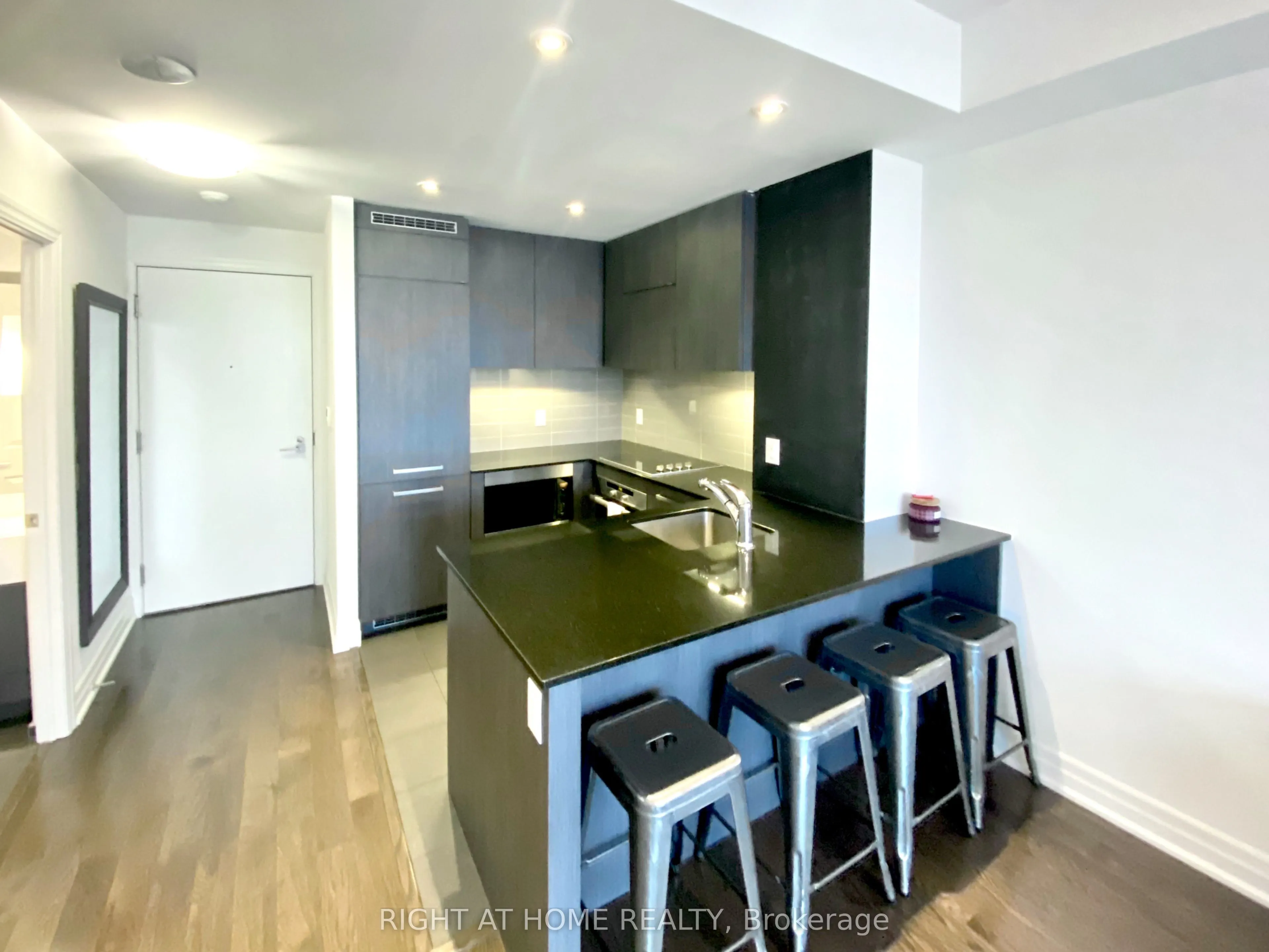 8 The Esplanade, #3609