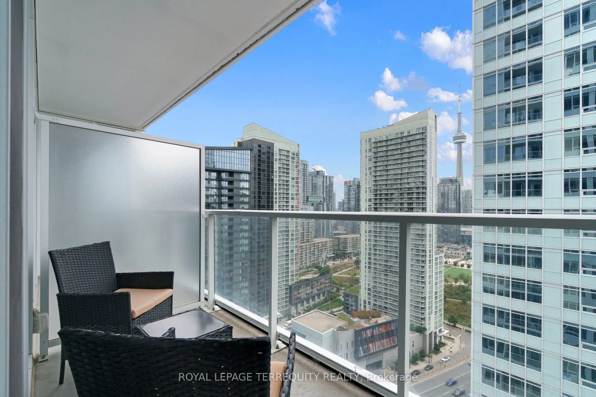 19 Bathurst Street, #3010