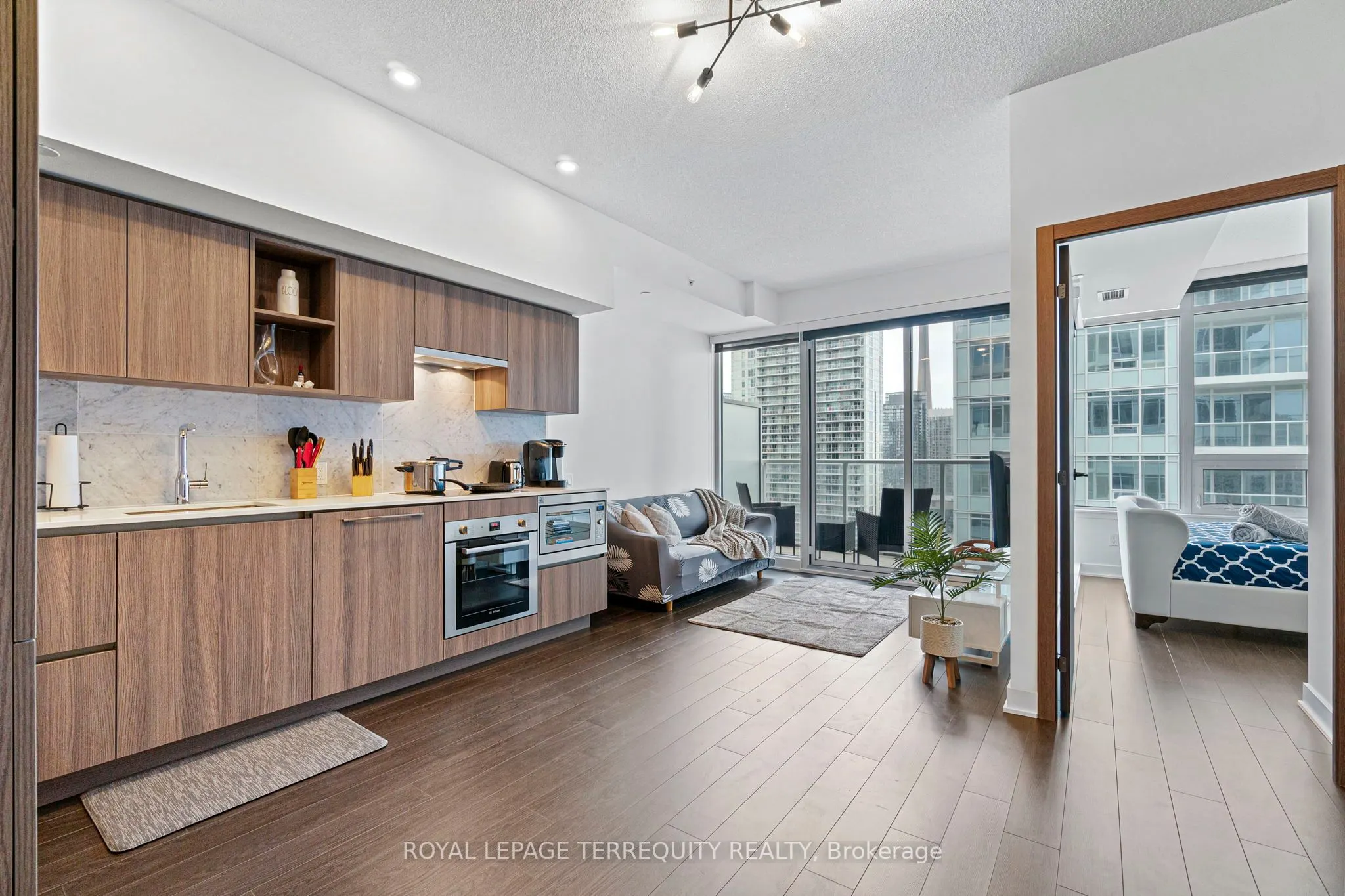 19 Bathurst Street, #3010
