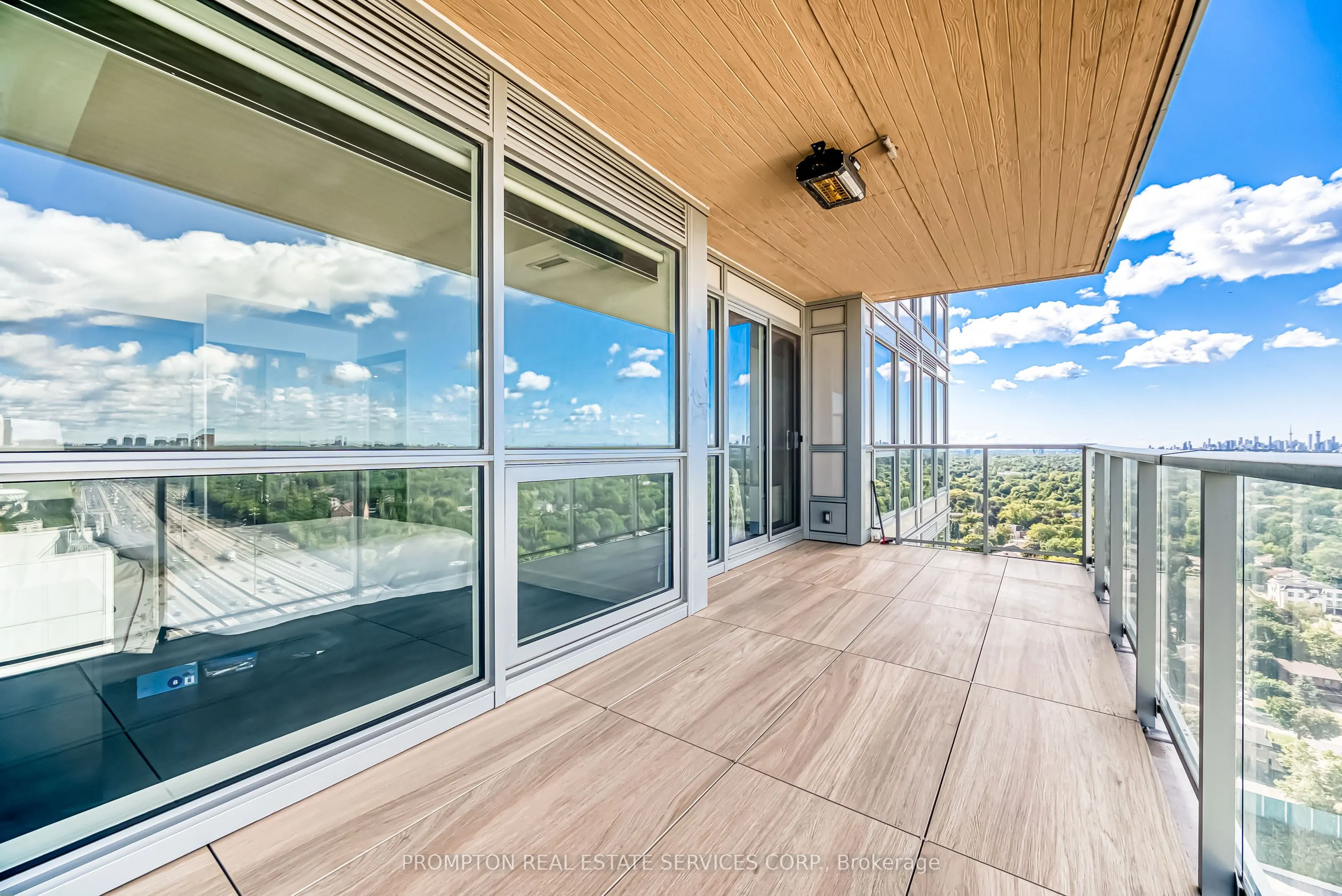 27 Mcmahon Drive, ##2805