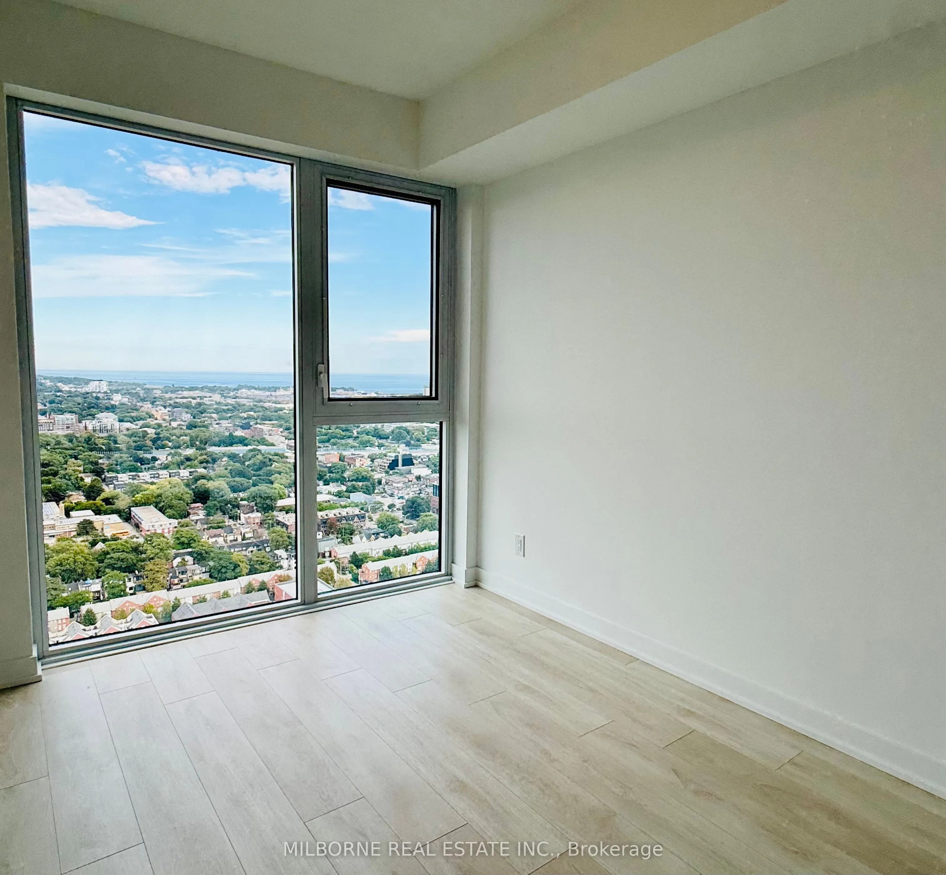 5 Defries Street, #3701