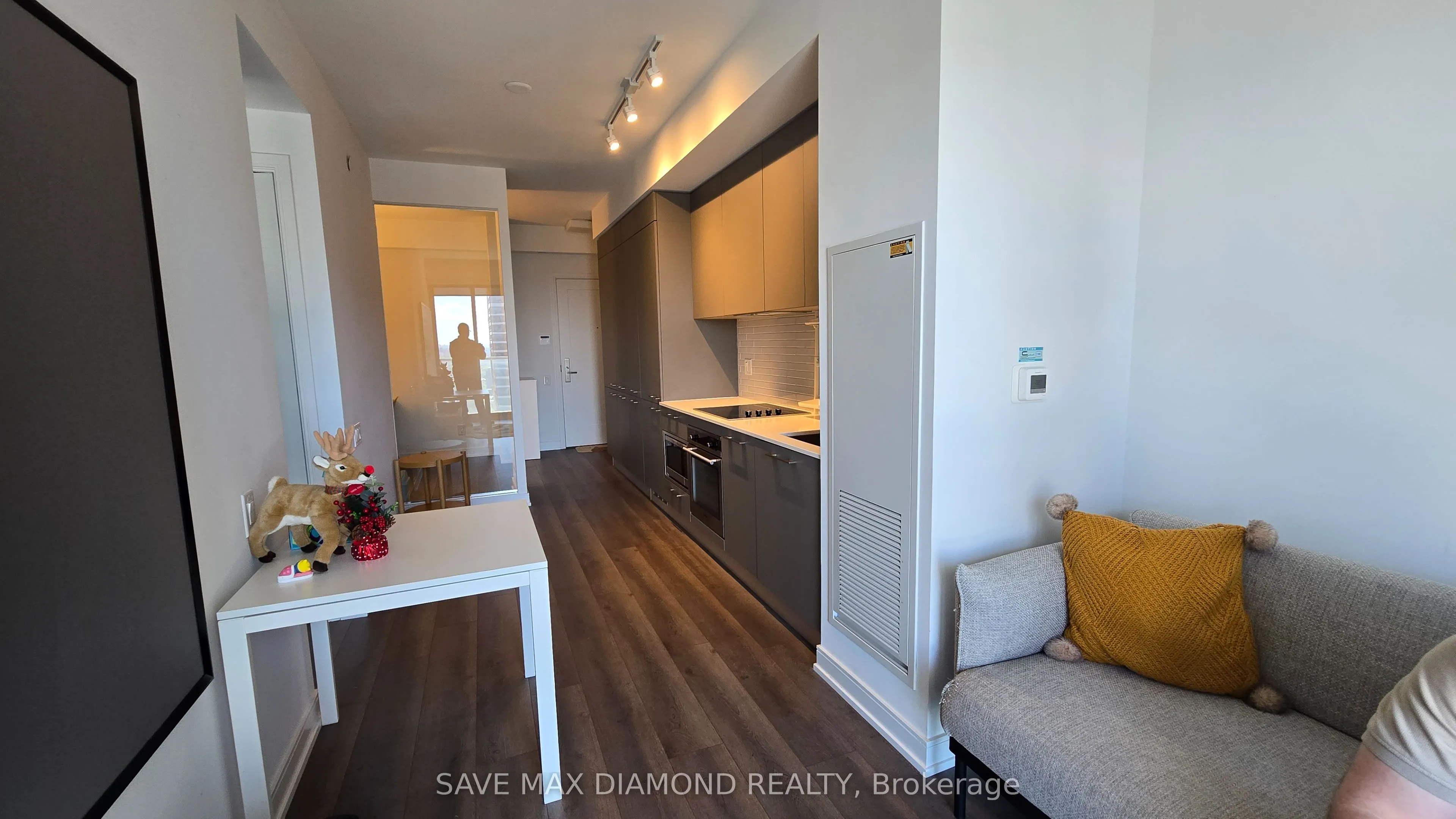 3 Gloucester Street, #3112