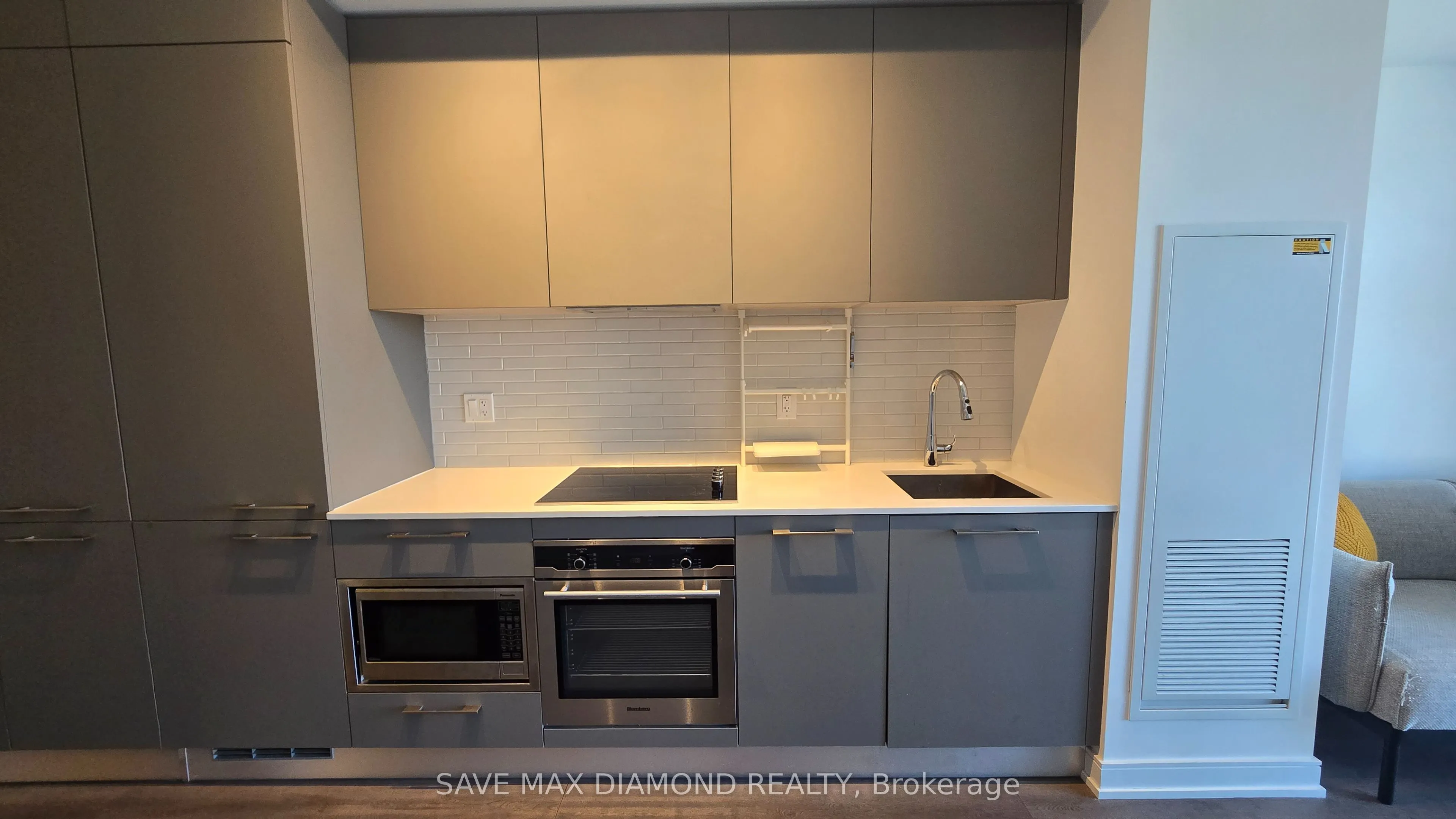 3 Gloucester Street, #3112