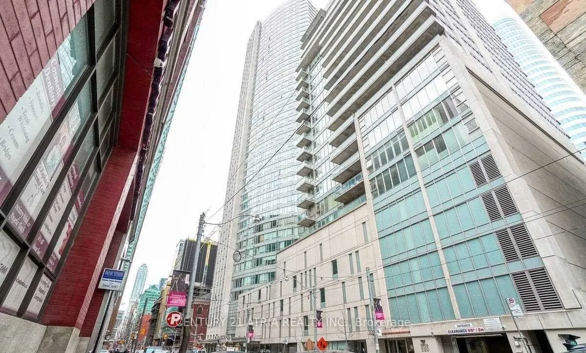 210 Victoria Street, #812