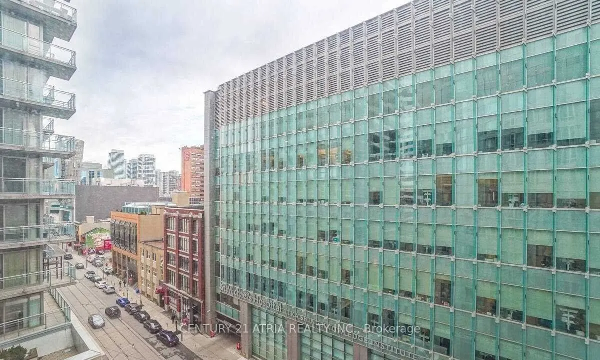 210 Victoria Street, #812