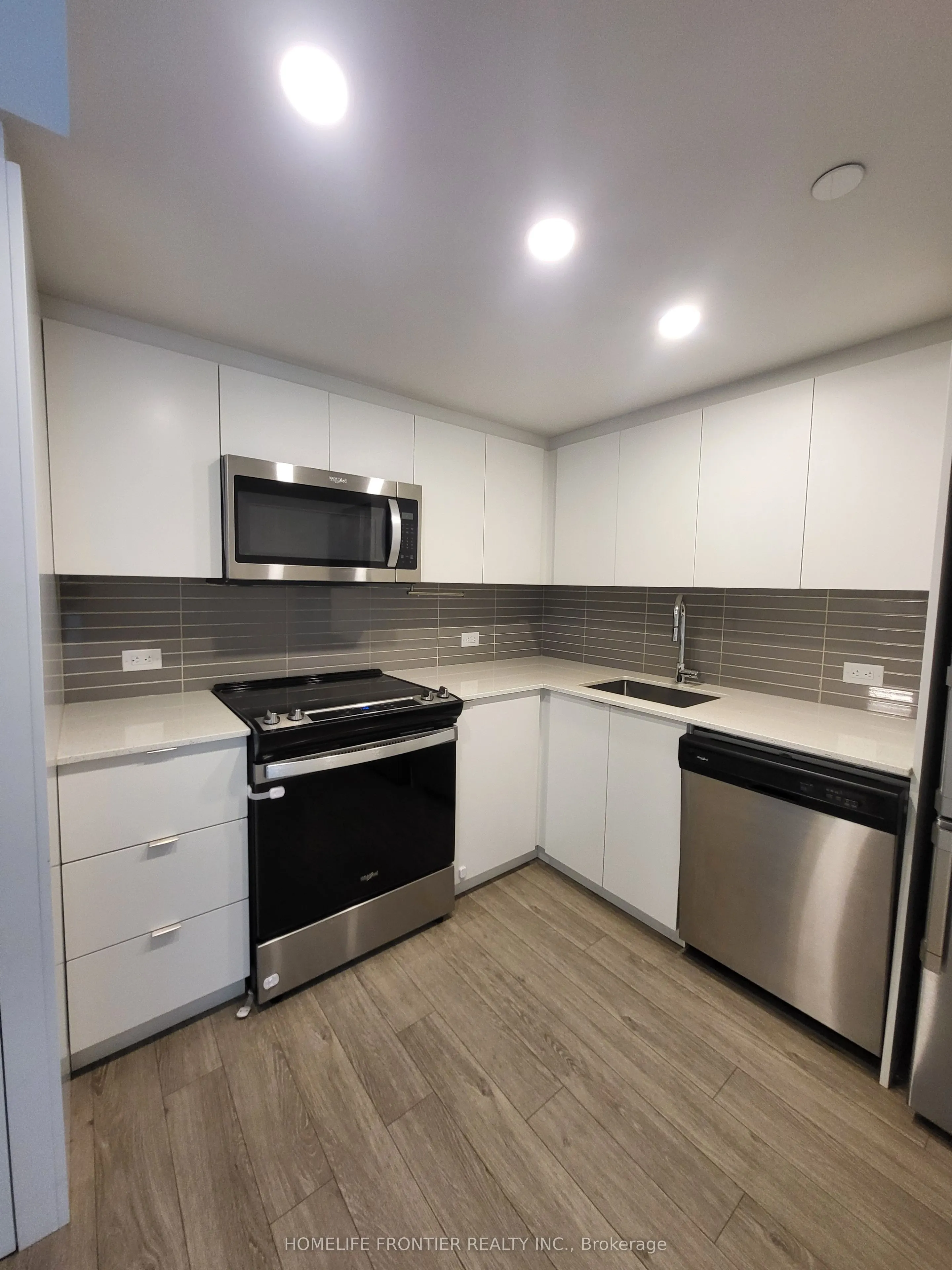 30 Tretti Way, #711