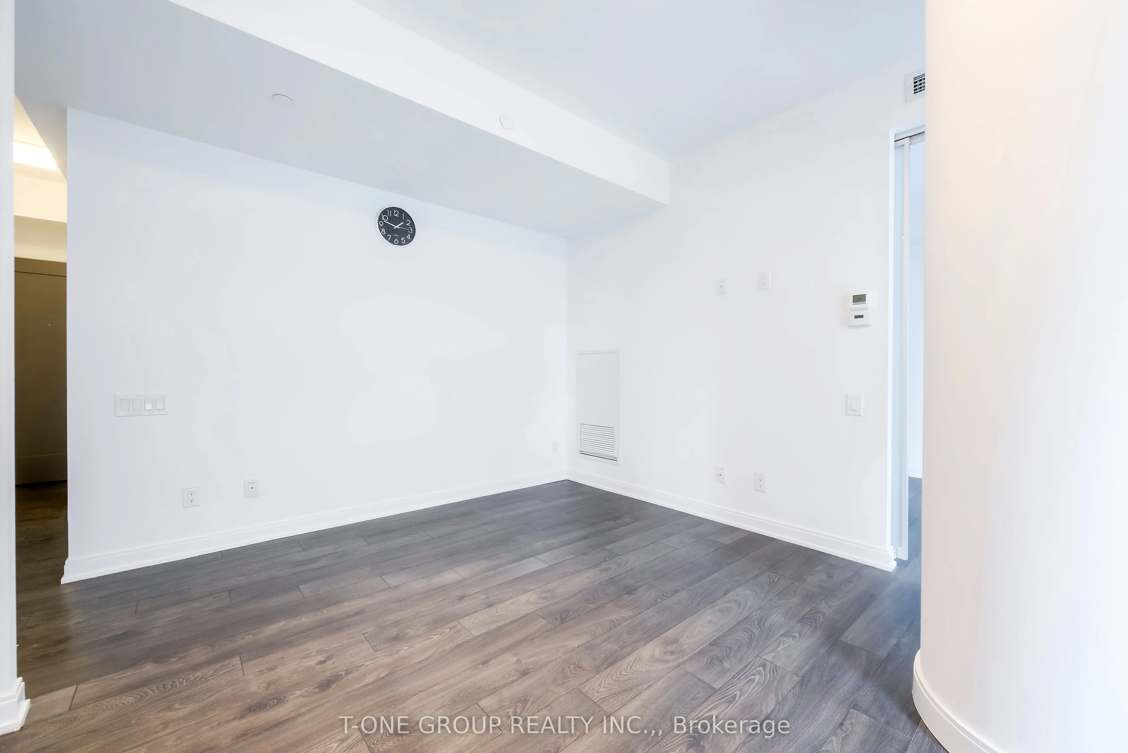 42 Charles Street E, #701