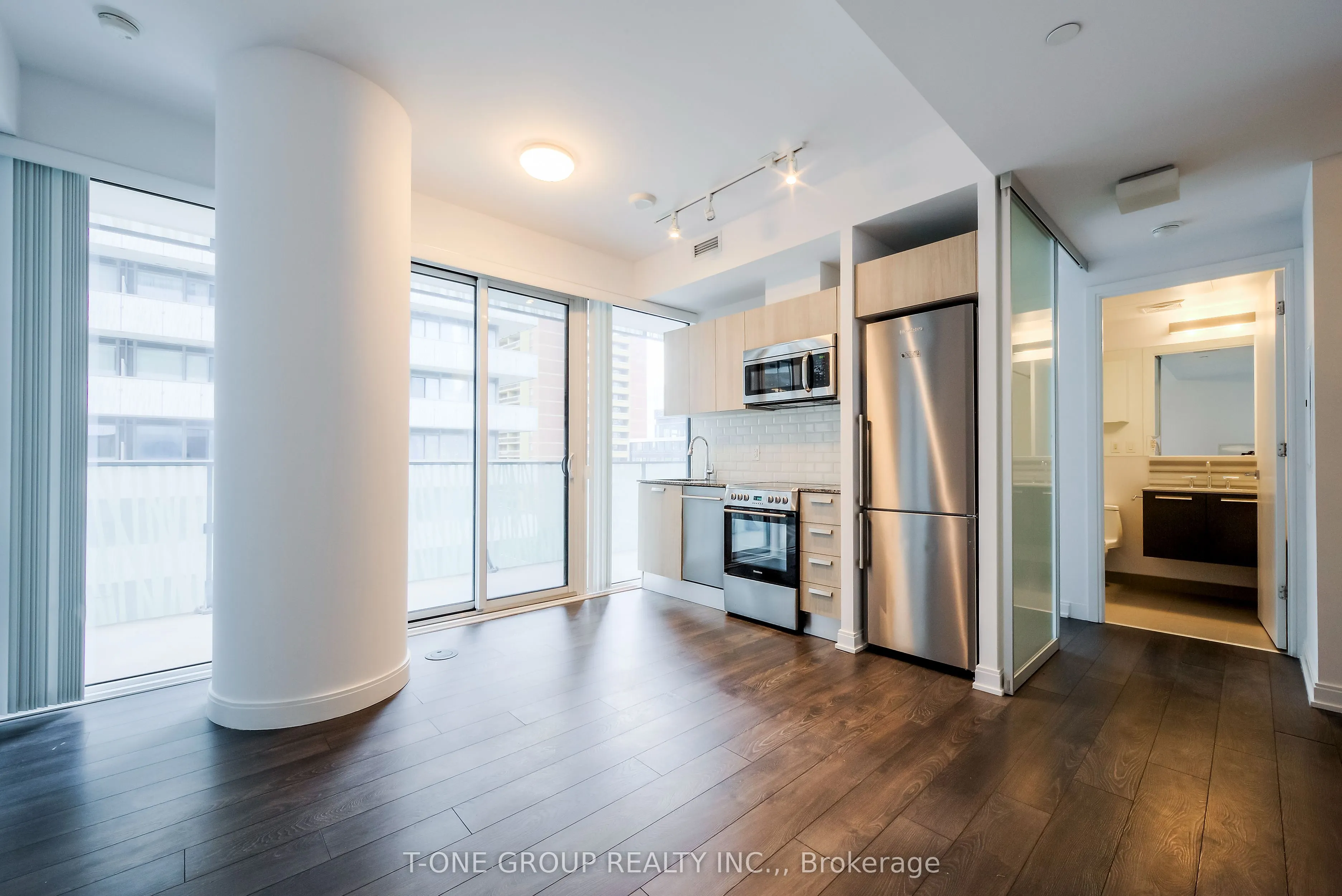 42 Charles Street E, #701