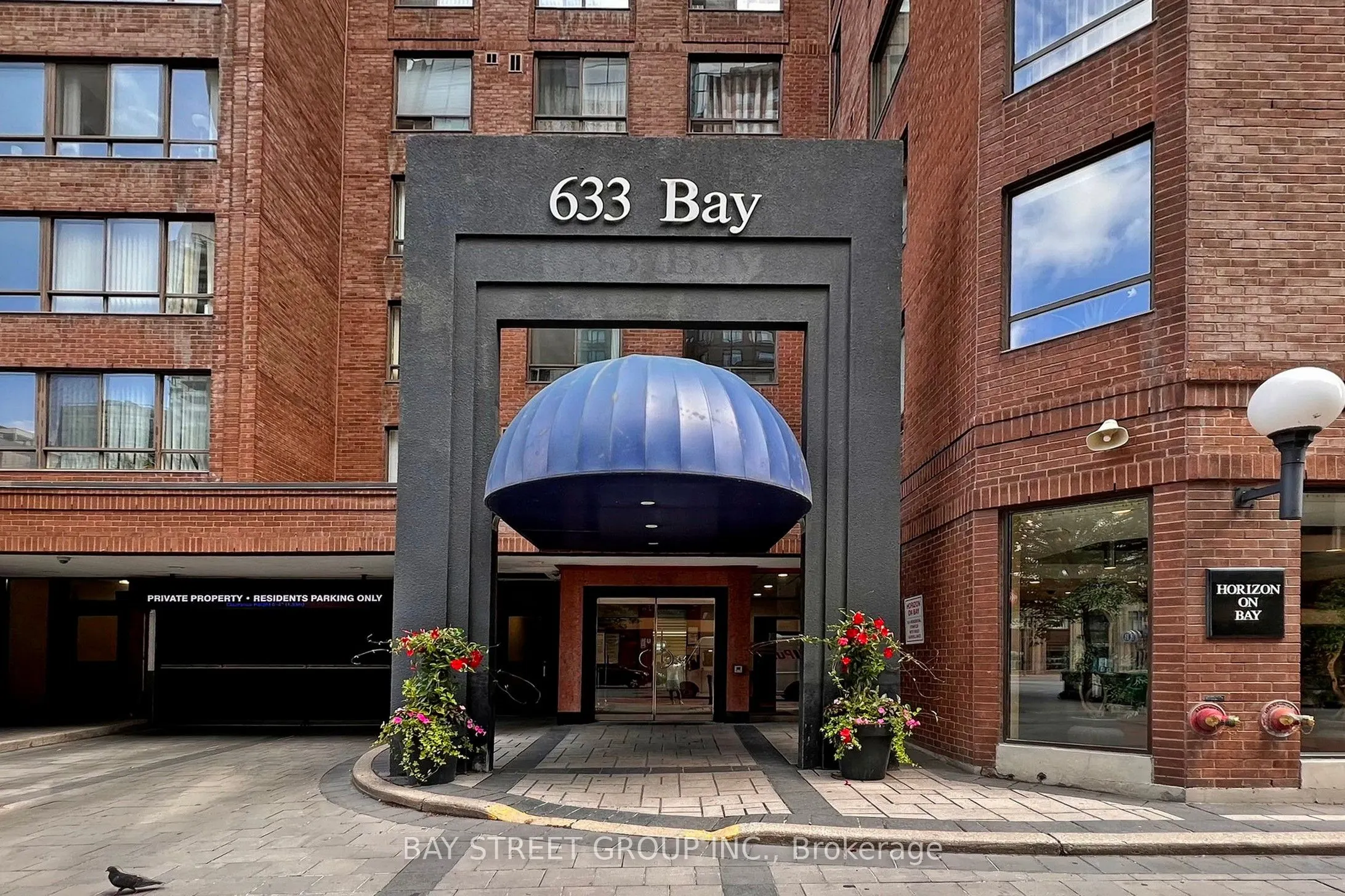 633 Bay Street, #601