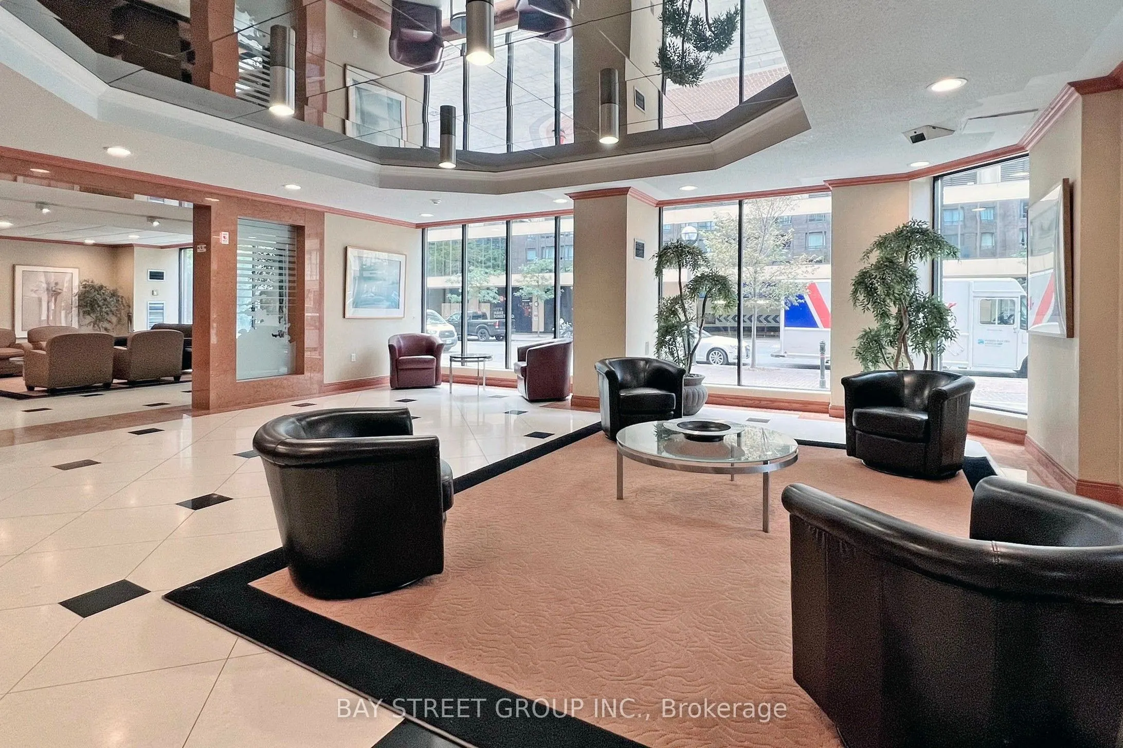 633 Bay Street, #601