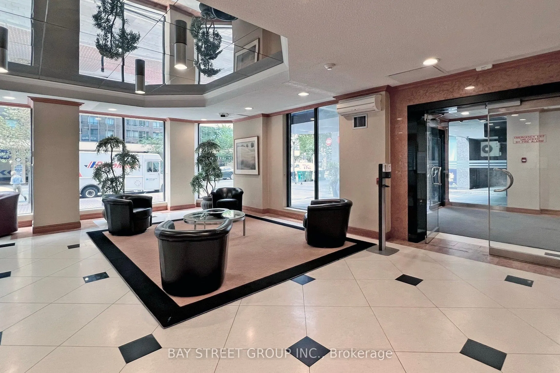 633 Bay Street, #601