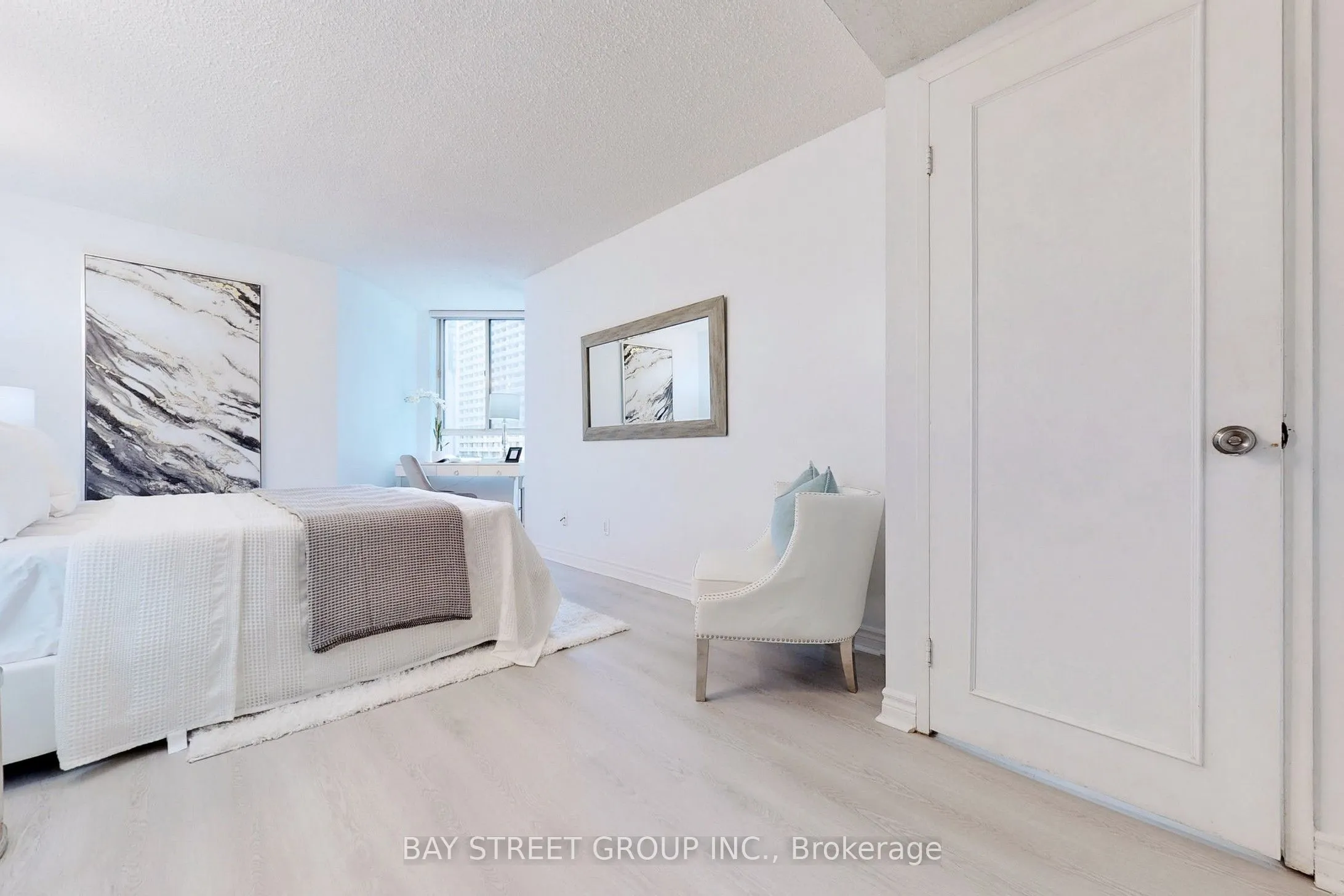 633 Bay Street, #601