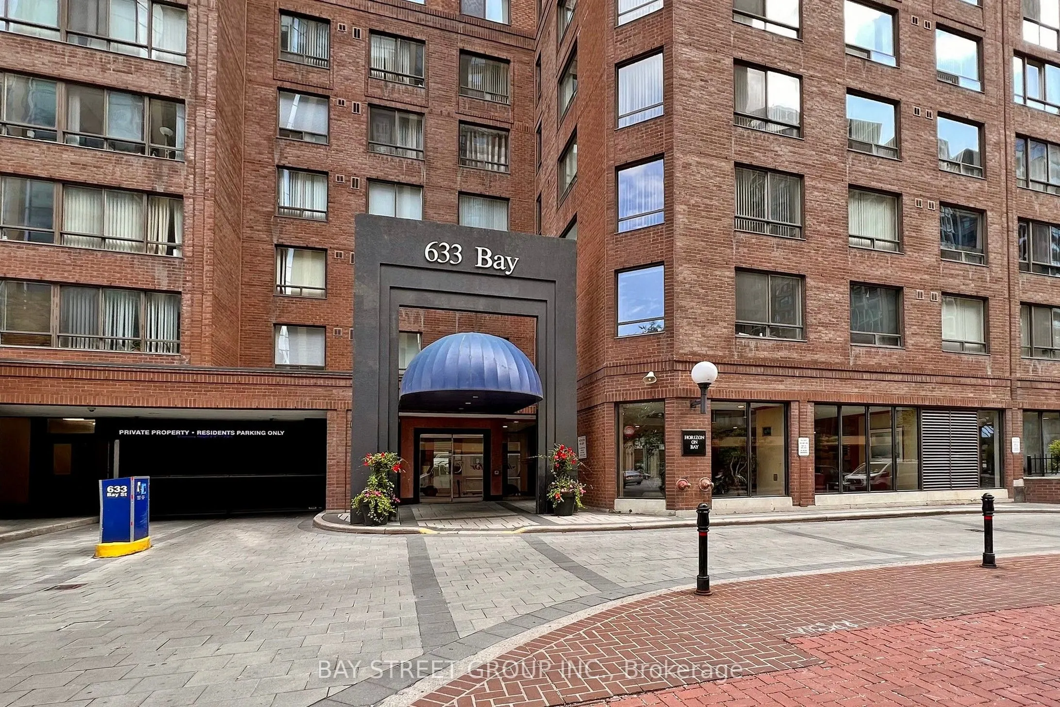 633 Bay Street, #601