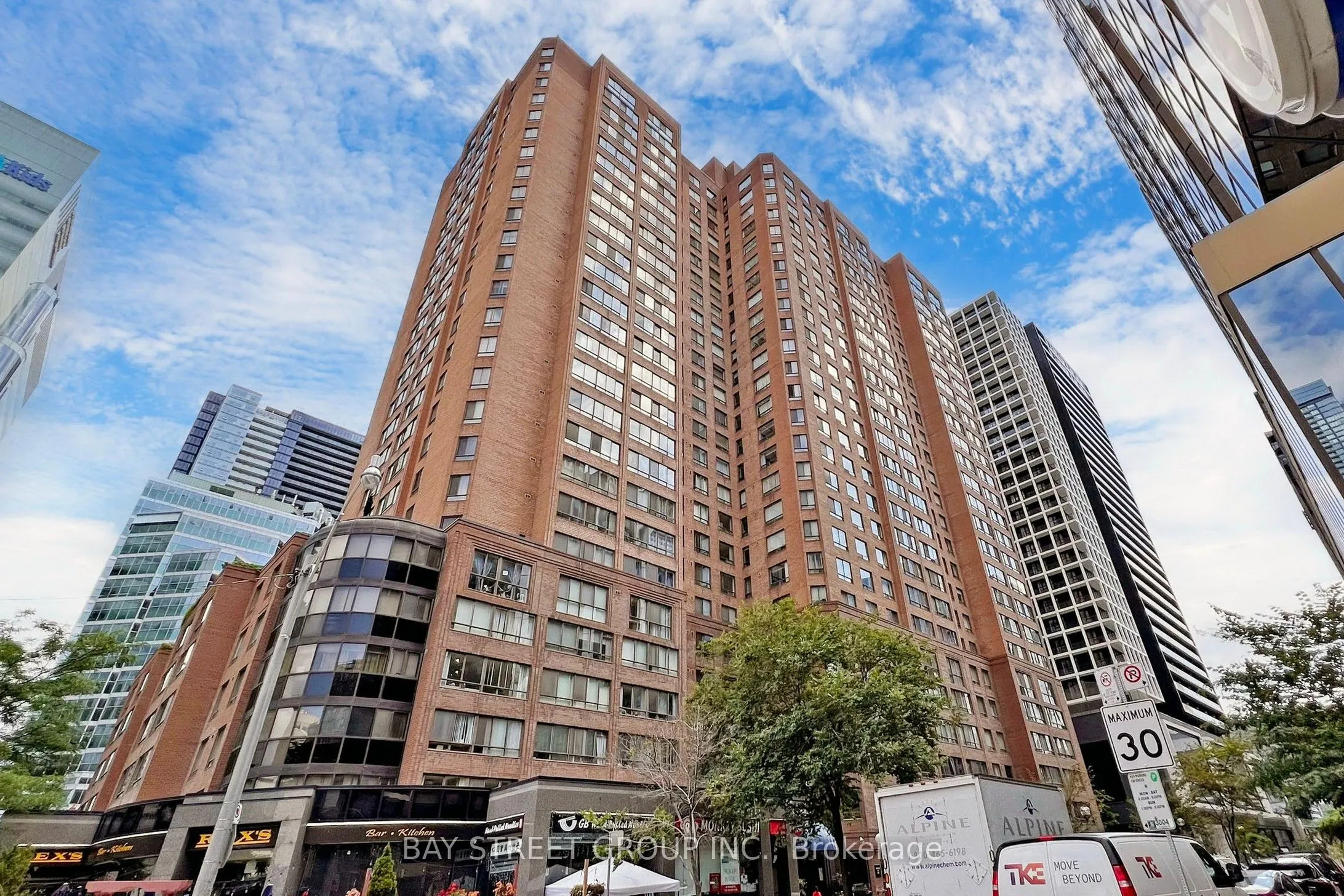 633 Bay Street, #601