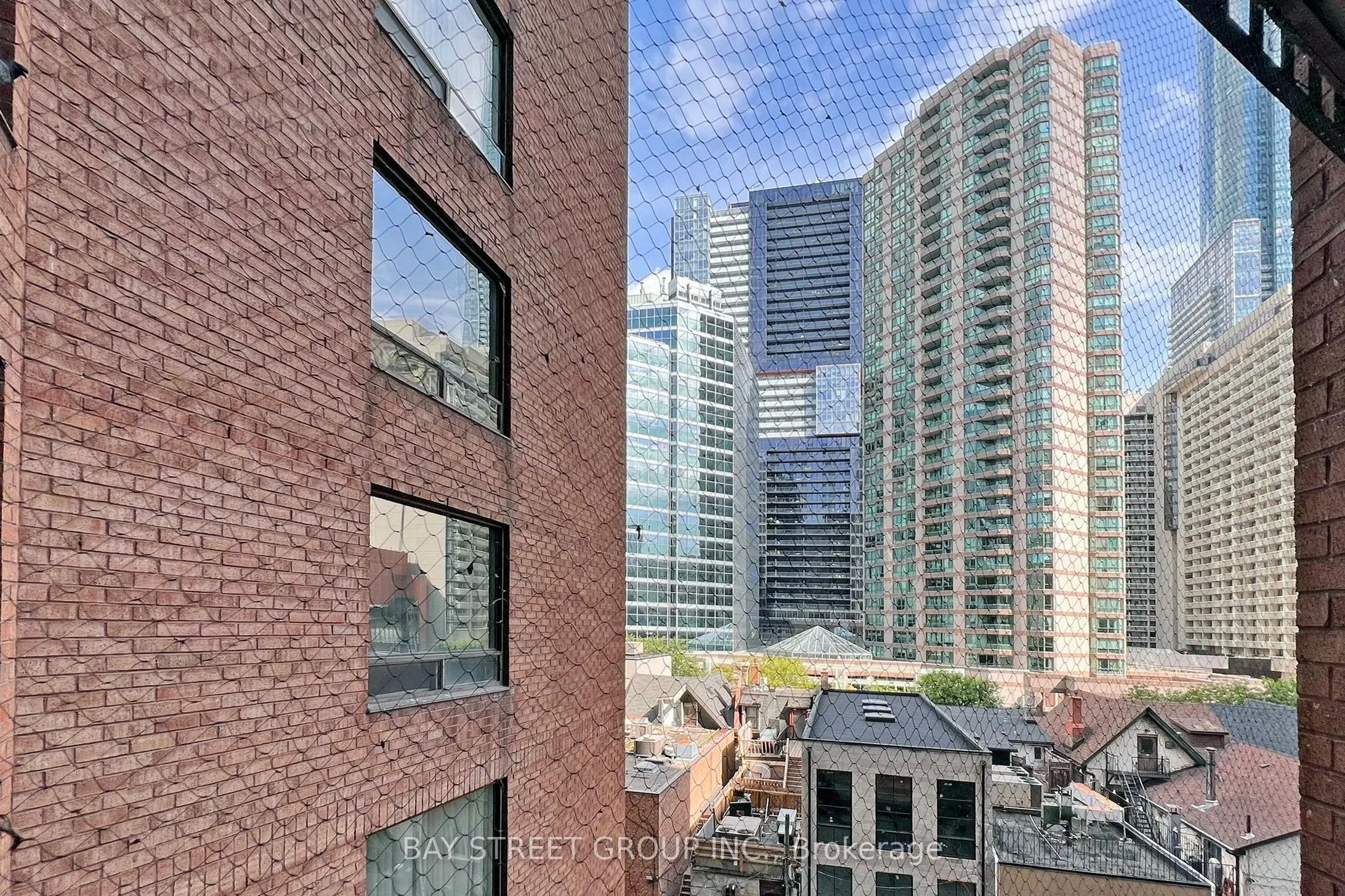 633 Bay Street, #601