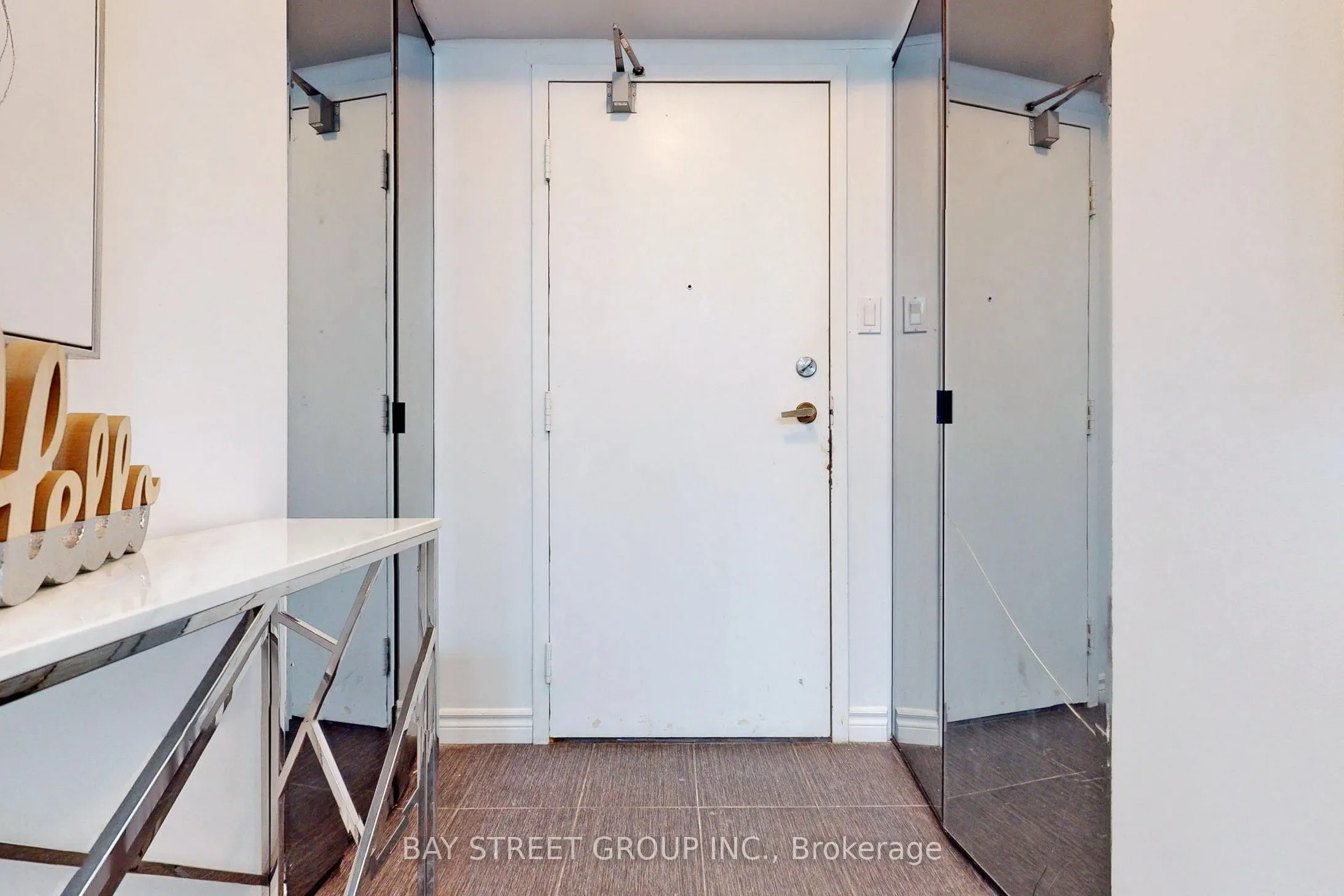 633 Bay Street, #601