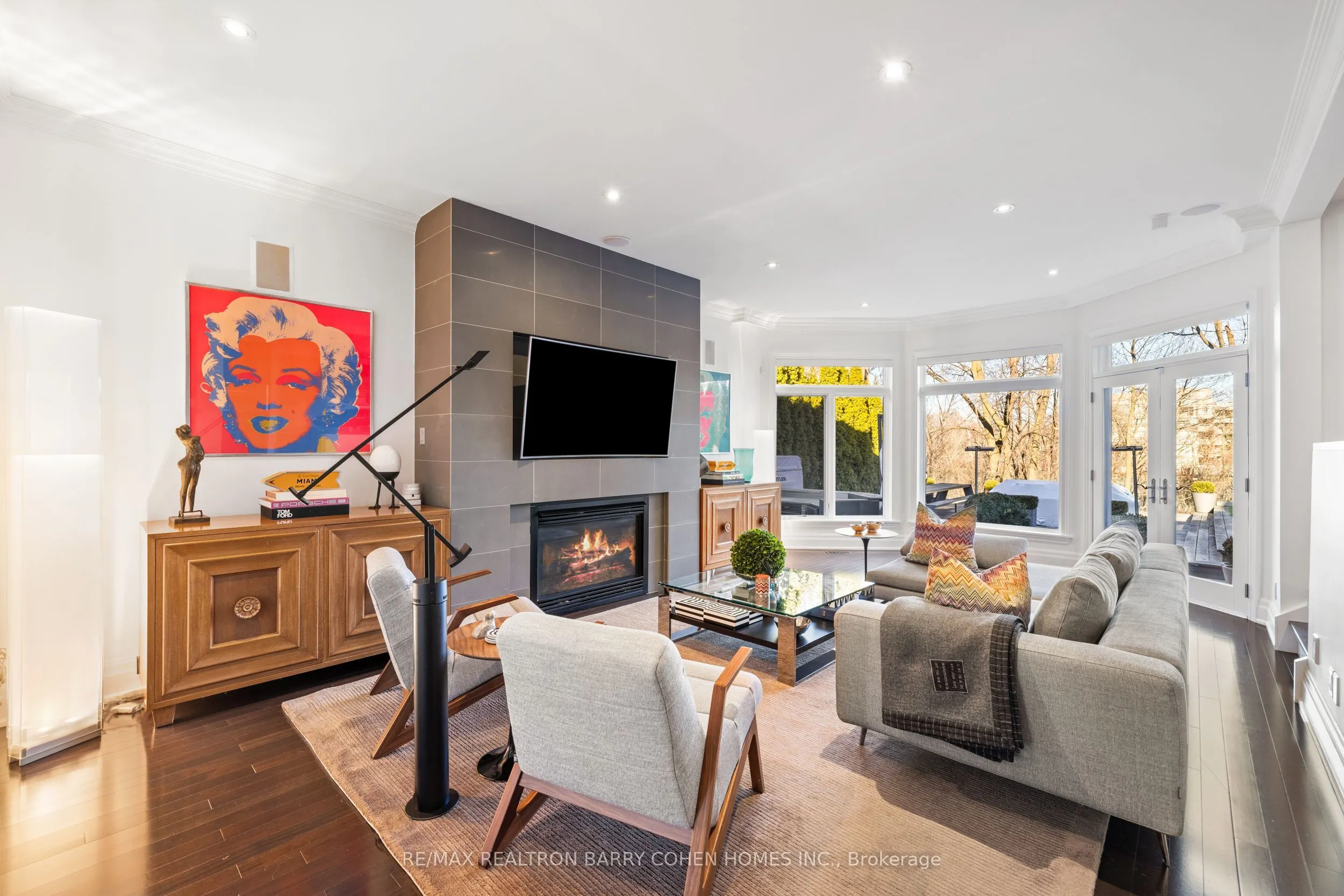 215 Lonsmount Drive