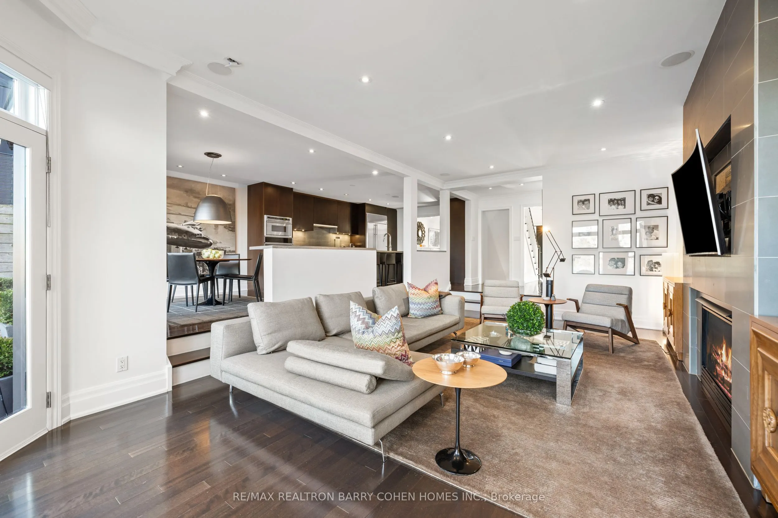 215 Lonsmount Drive