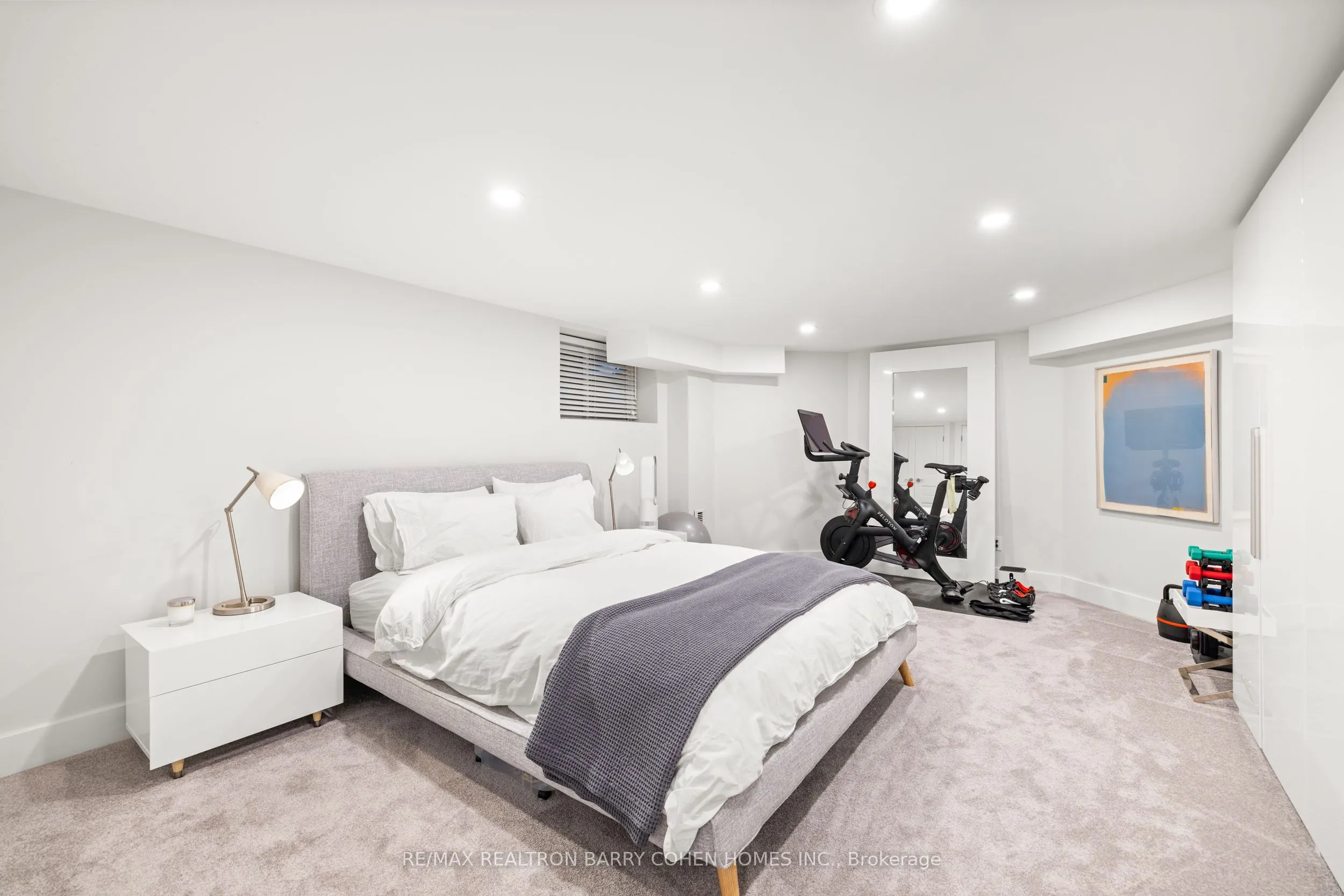 215 Lonsmount Drive