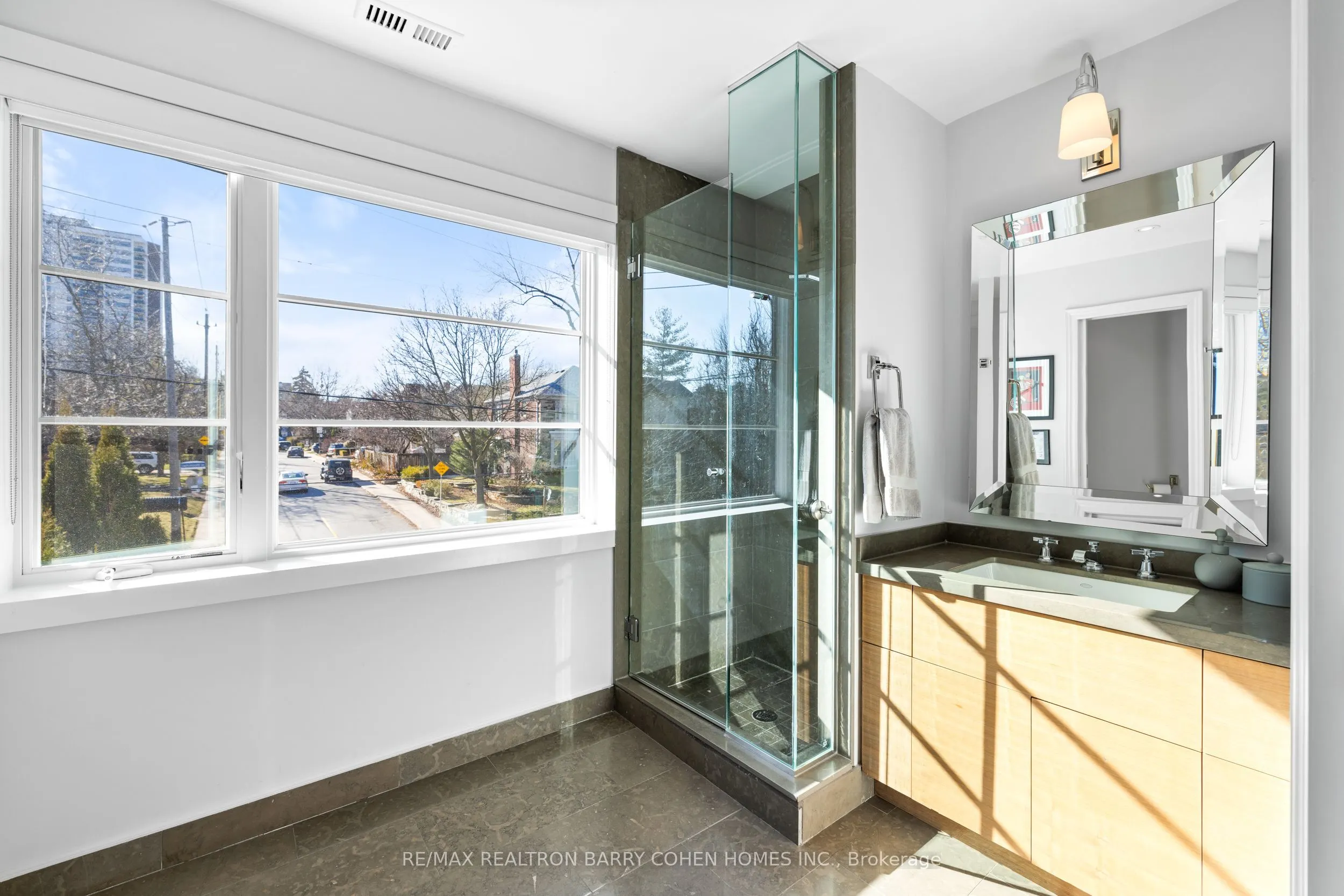 215 Lonsmount Drive