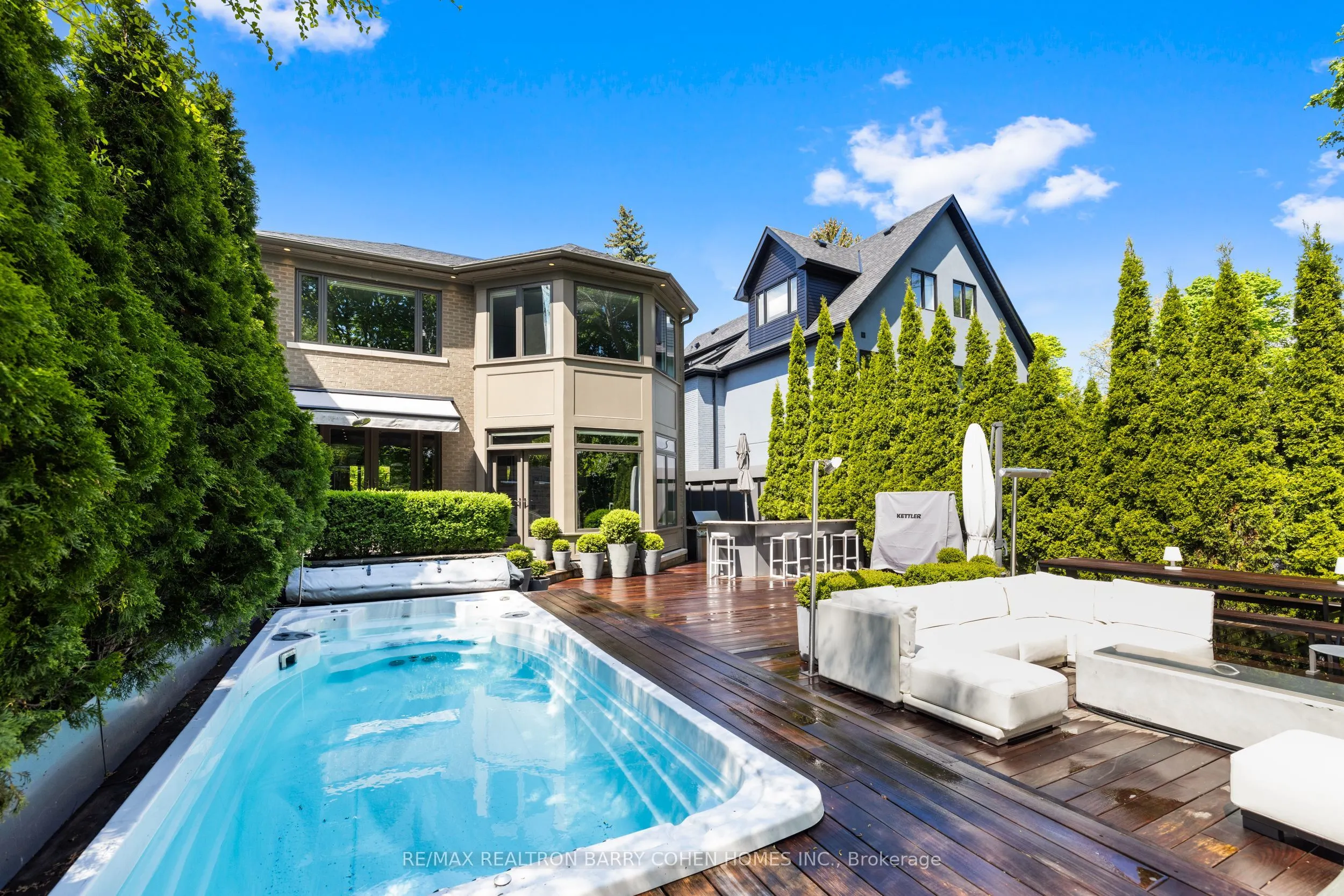 215 Lonsmount Drive