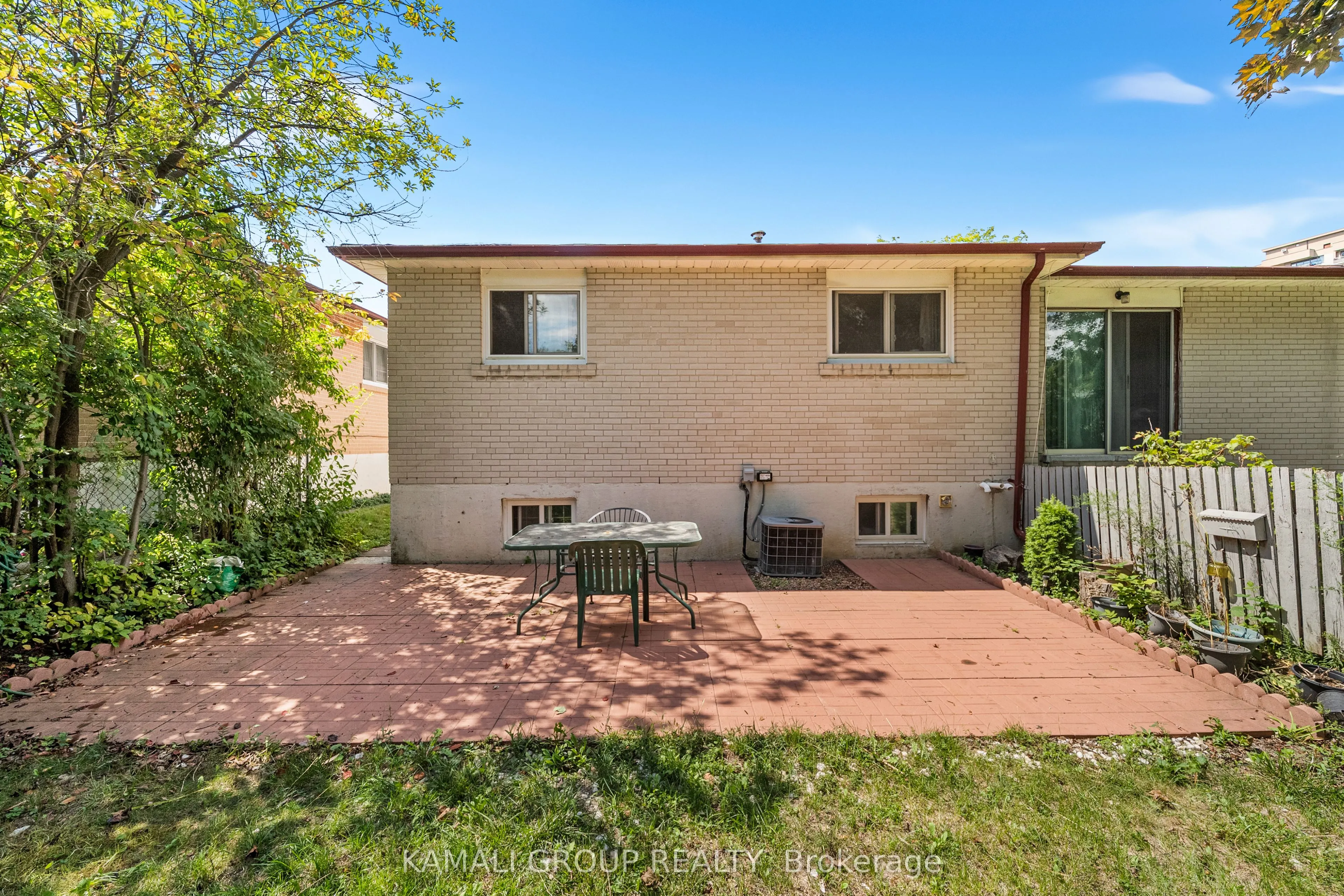 16 Elise Terrace