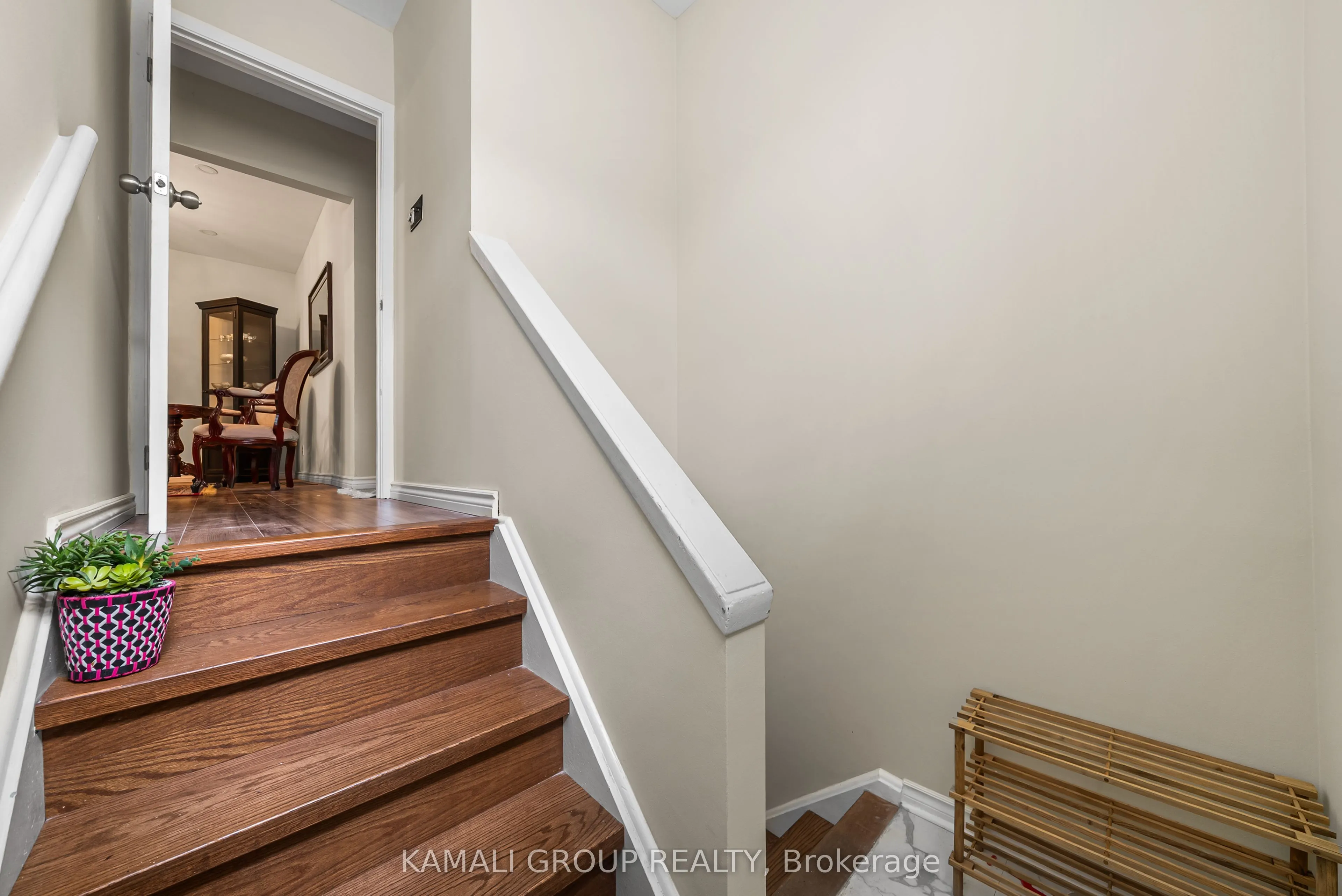 16 Elise Terrace