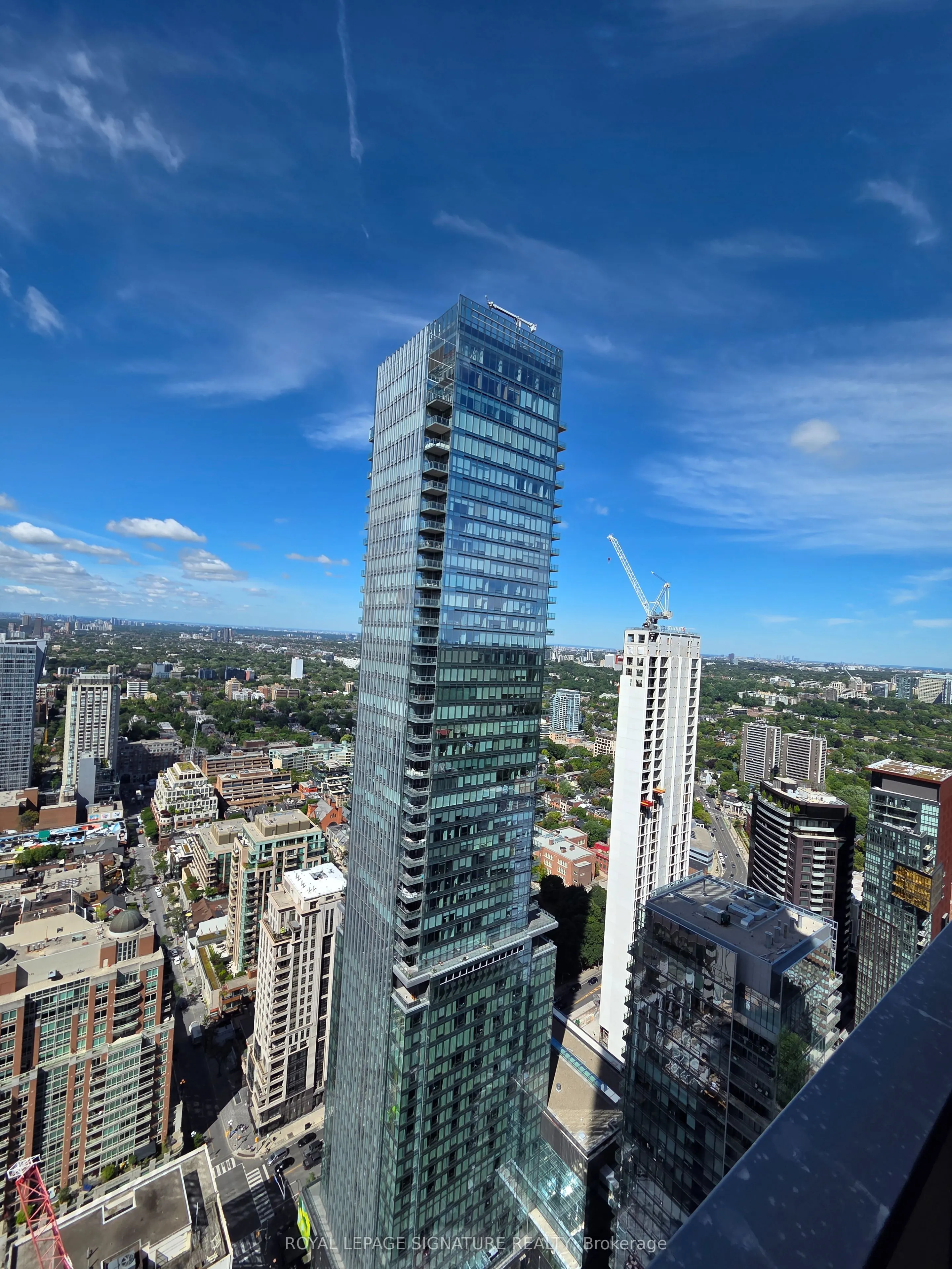 11 Yorkville Avenue, #4310
