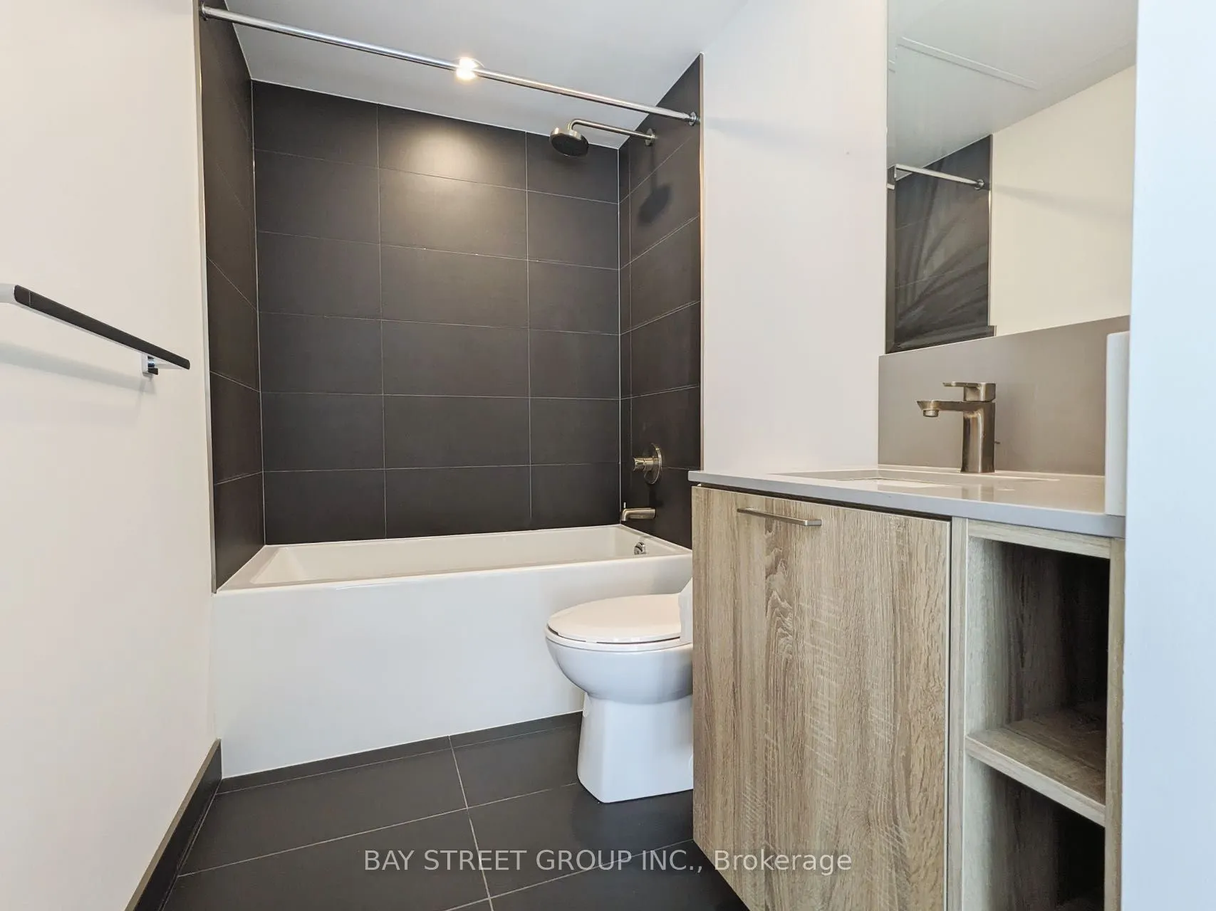19 Western Battery Road, #2811