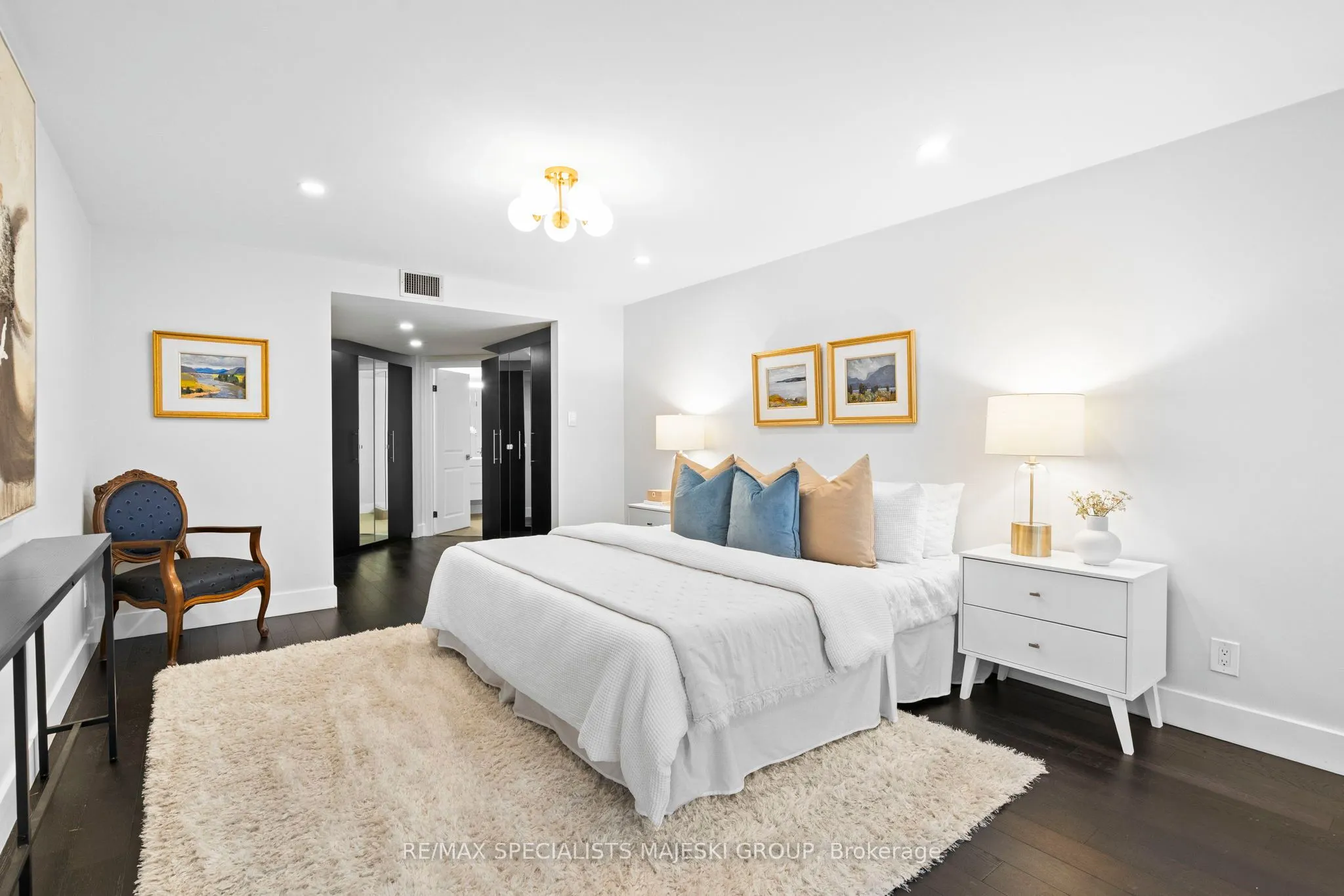 30 Wellington Street E, #1005