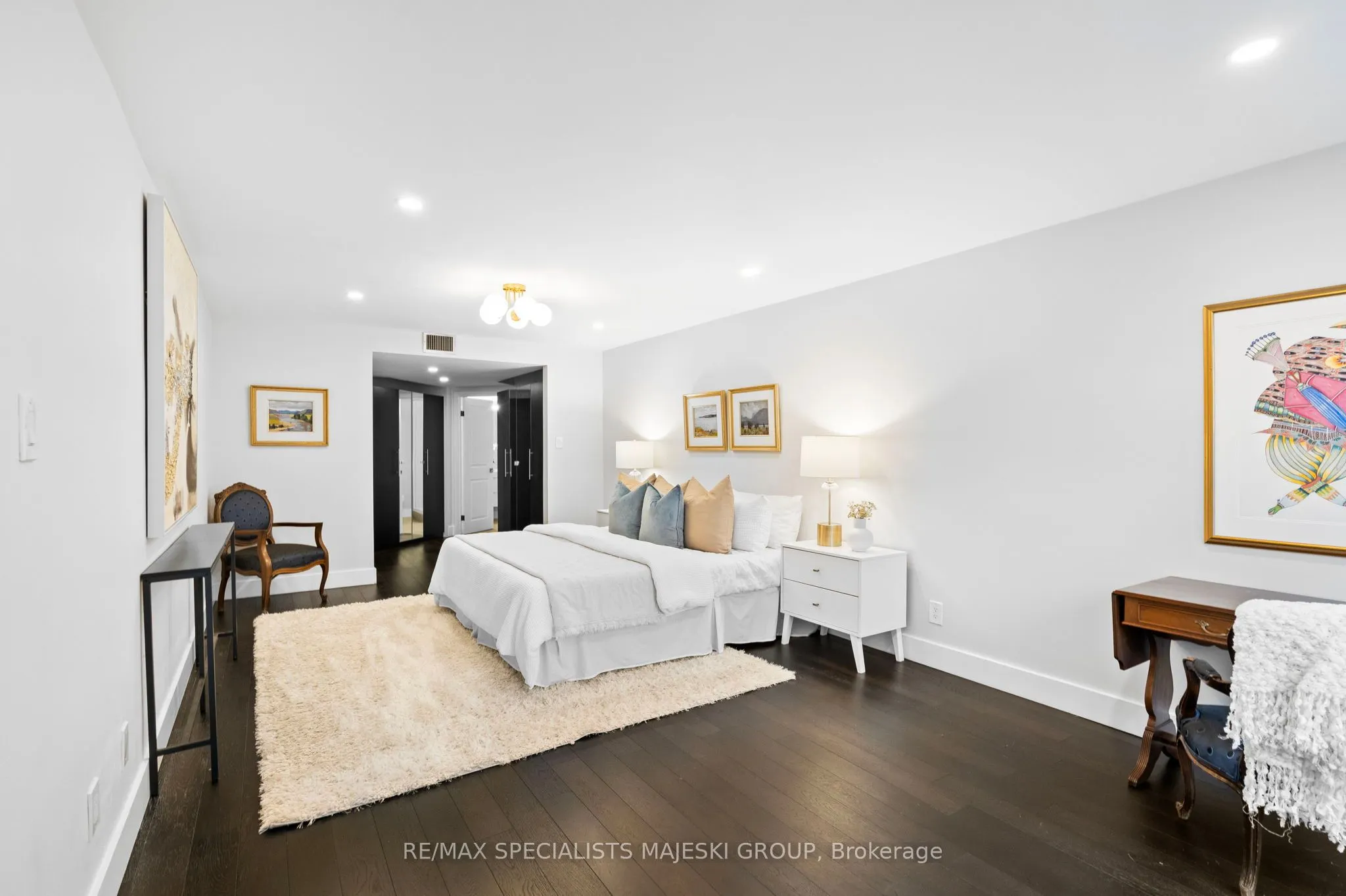 30 Wellington Street E, #1005