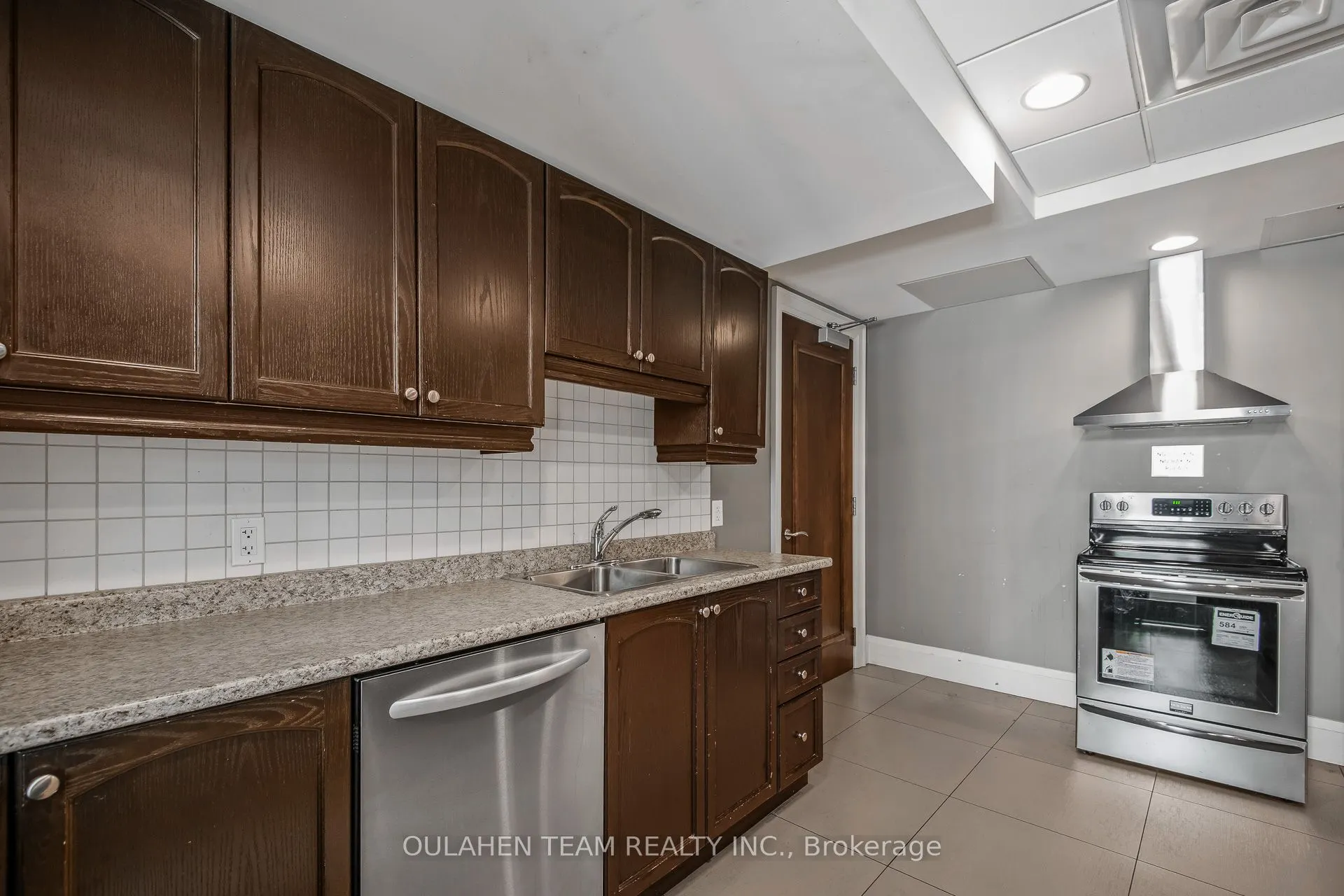 20 Bloorview Place, #717