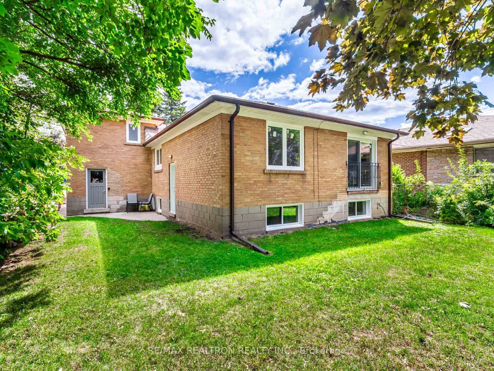 4 Chater Court