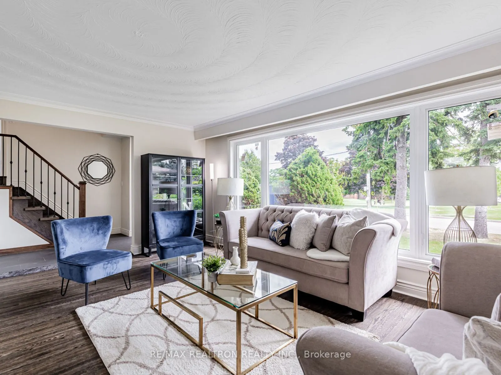 4 Chater Court